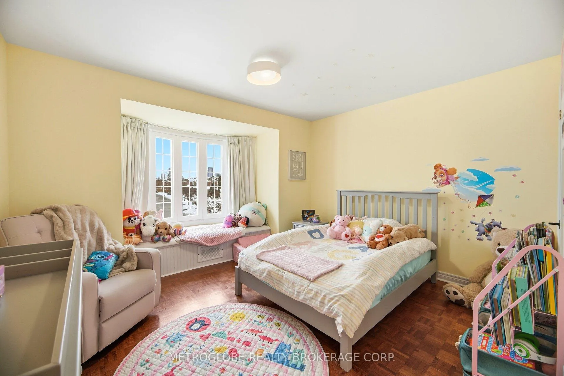 Photo 21 of 231 Matthew Drive, Vaughan, East Woodbridge — HOMEH