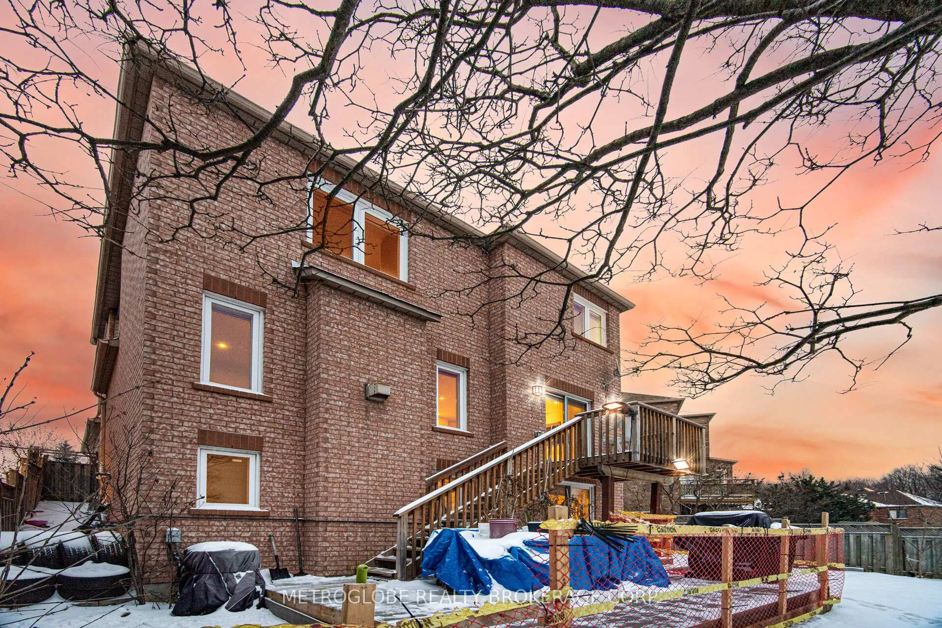 Photo 34 of 231 Matthew Drive, Vaughan, East Woodbridge — HOMEH
