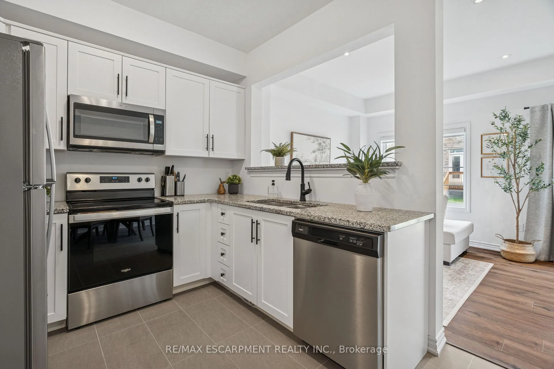 Photo 12 of 9 Elsegood Drive, Guelph, Kortright East — HOMEH