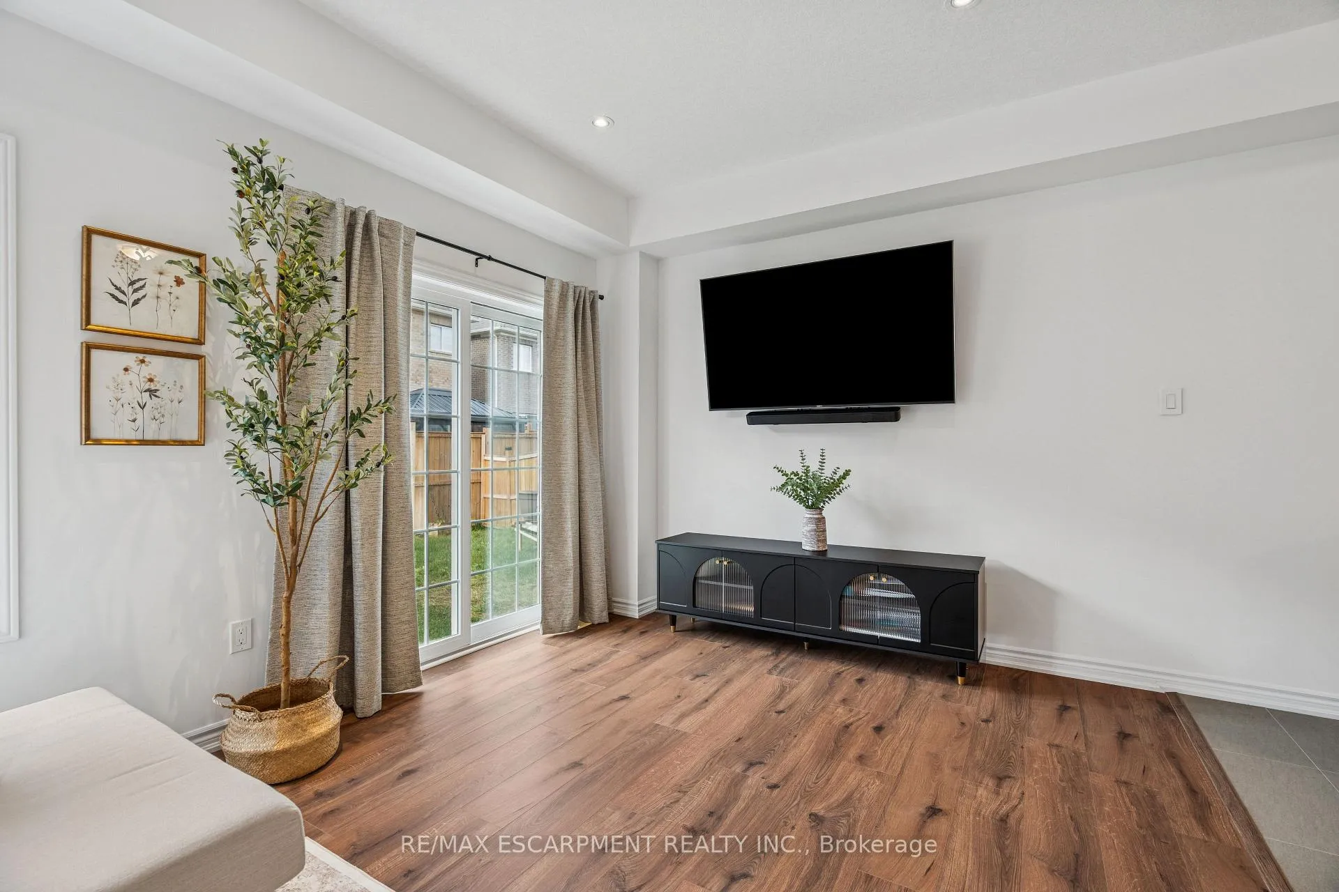 Photo 18 of 9 Elsegood Drive, Guelph, Kortright East — HOMEH