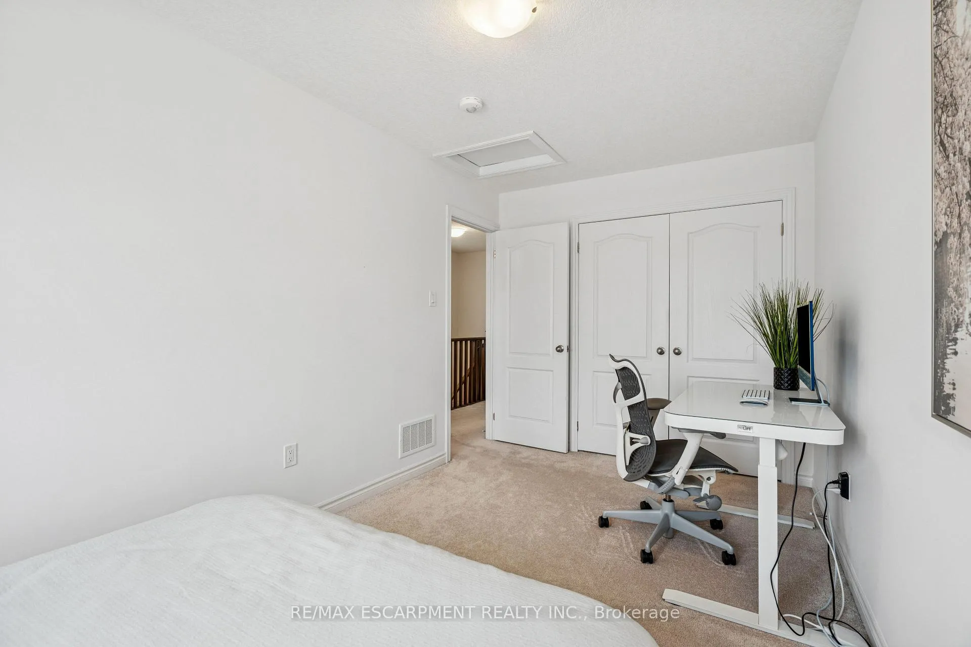 Photo 33 of 9 Elsegood Drive, Guelph, Kortright East — HOMEH