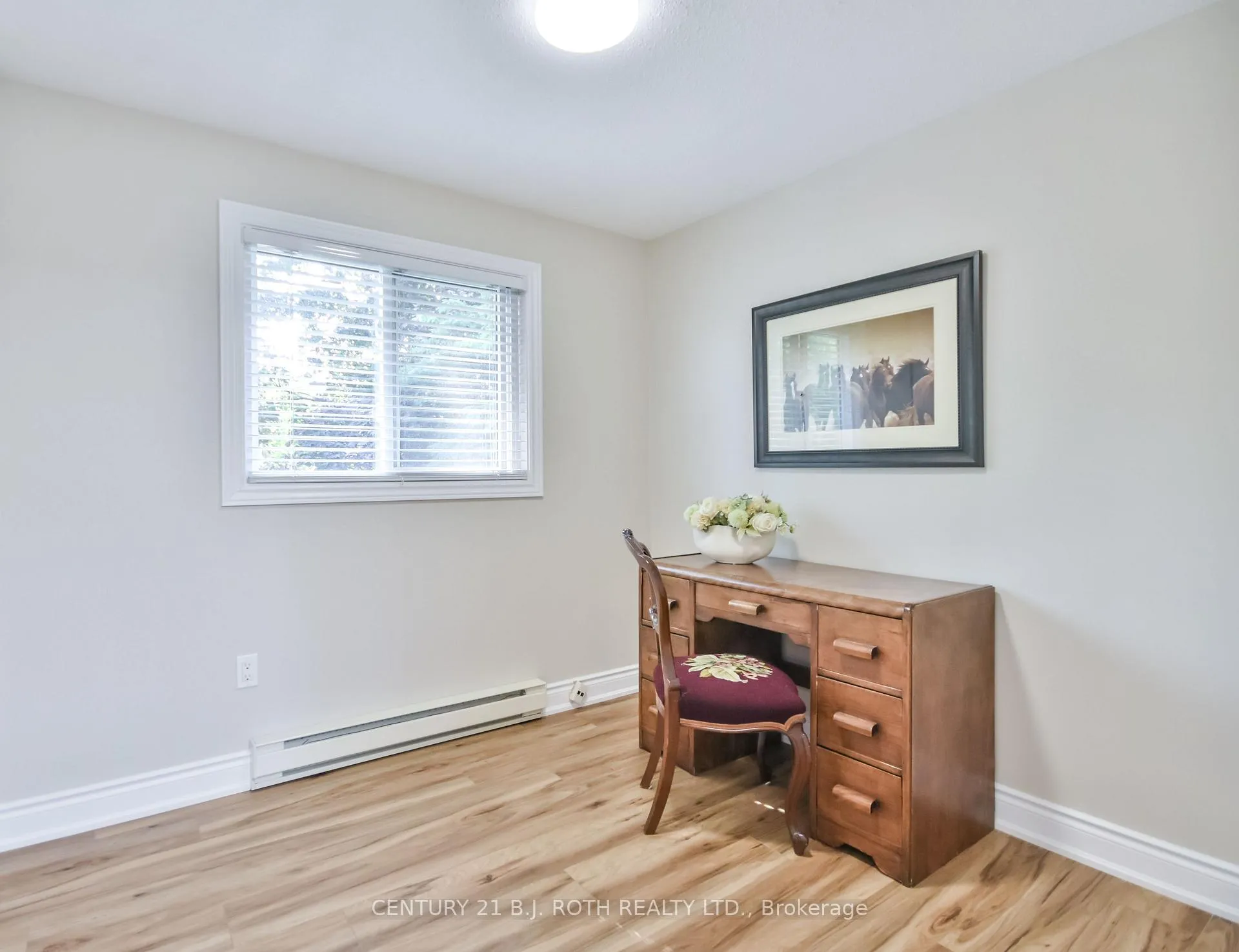 Photo 20 of 49 Ridgeway Avenue, Barrie, Allandale Heights — HOMEH