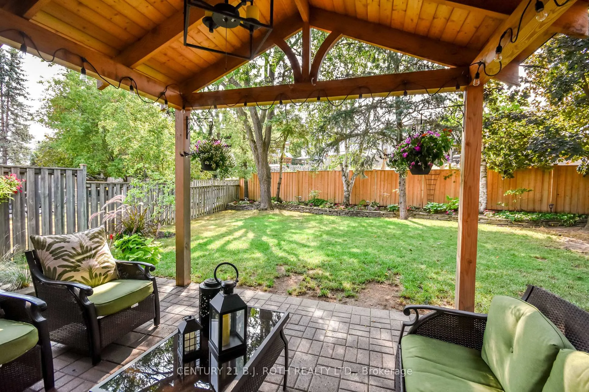 Photo 25 of 49 Ridgeway Avenue, Barrie, Allandale Heights — HOMEH
