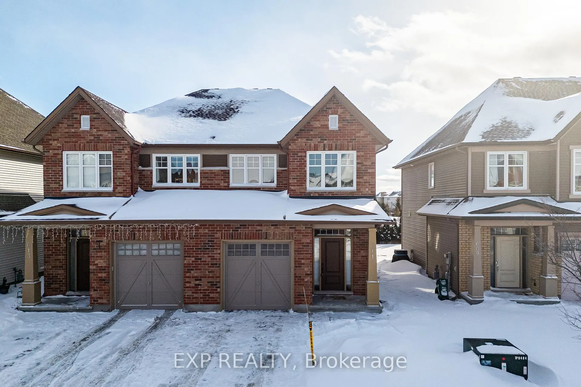 Photo 2 of 611 Moorpark Avenue, Ottawa, Kanata - Emerald Meadows/Trailwest — HOMEH