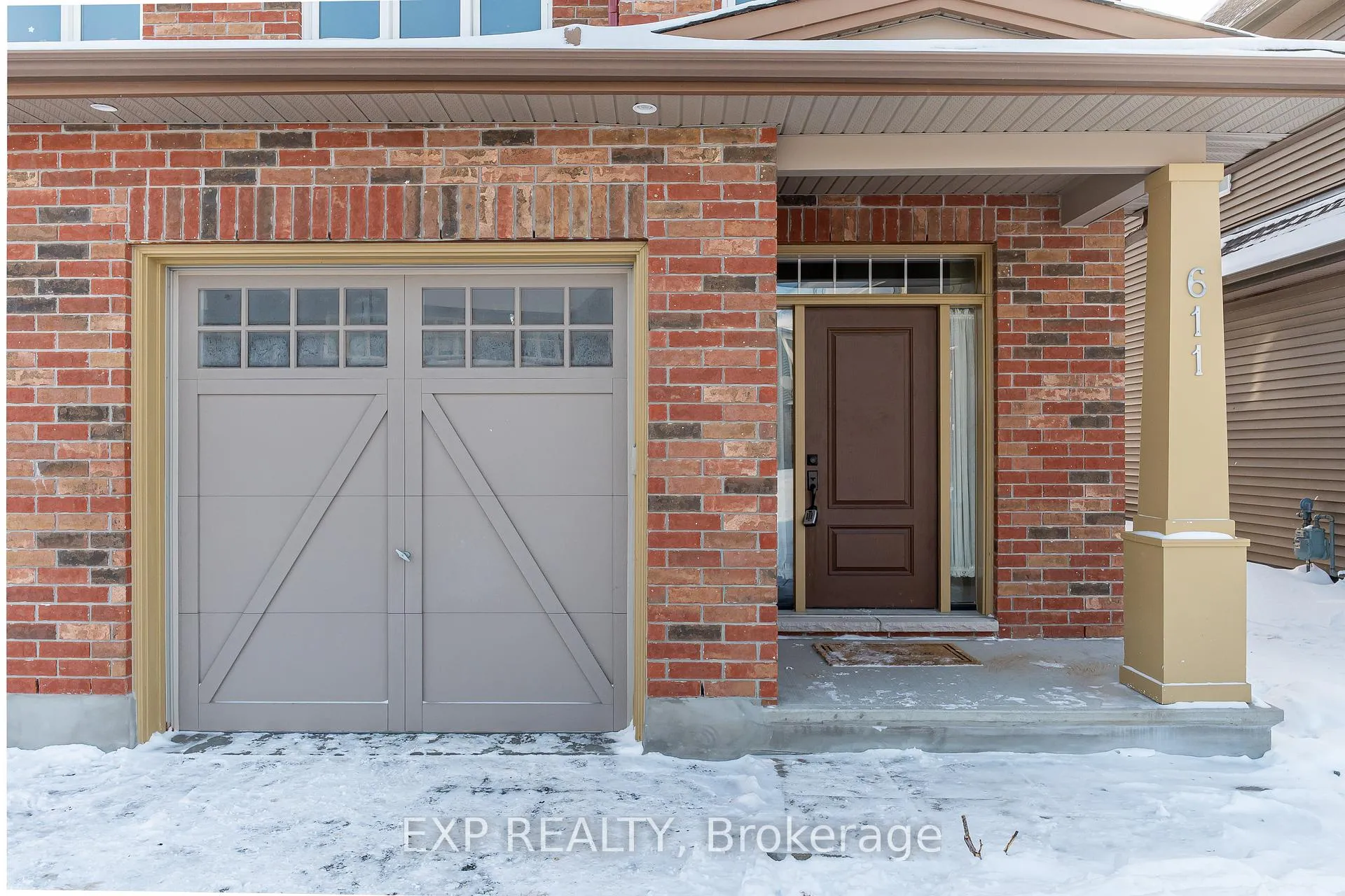 Photo 3 of 611 Moorpark Avenue, Ottawa, Kanata - Emerald Meadows/Trailwest — HOMEH