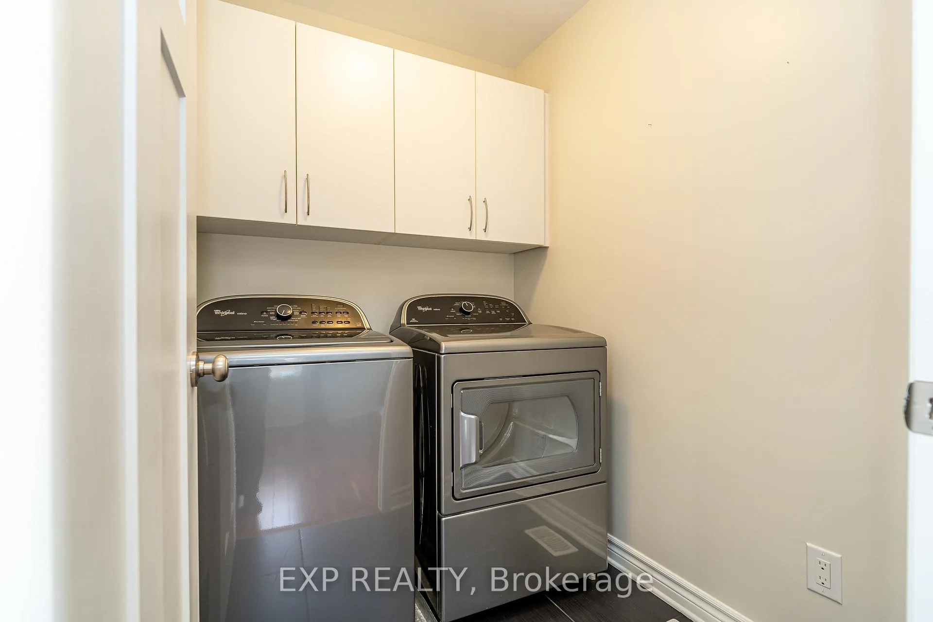 Photo 20 of 611 Moorpark Avenue, Ottawa, Kanata - Emerald Meadows/Trailwest — HOMEH