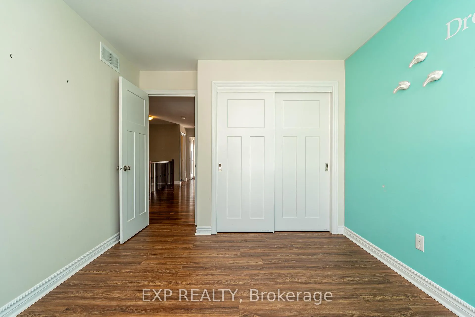 Photo 28 of 611 Moorpark Avenue, Ottawa, Kanata - Emerald Meadows/Trailwest — HOMEH