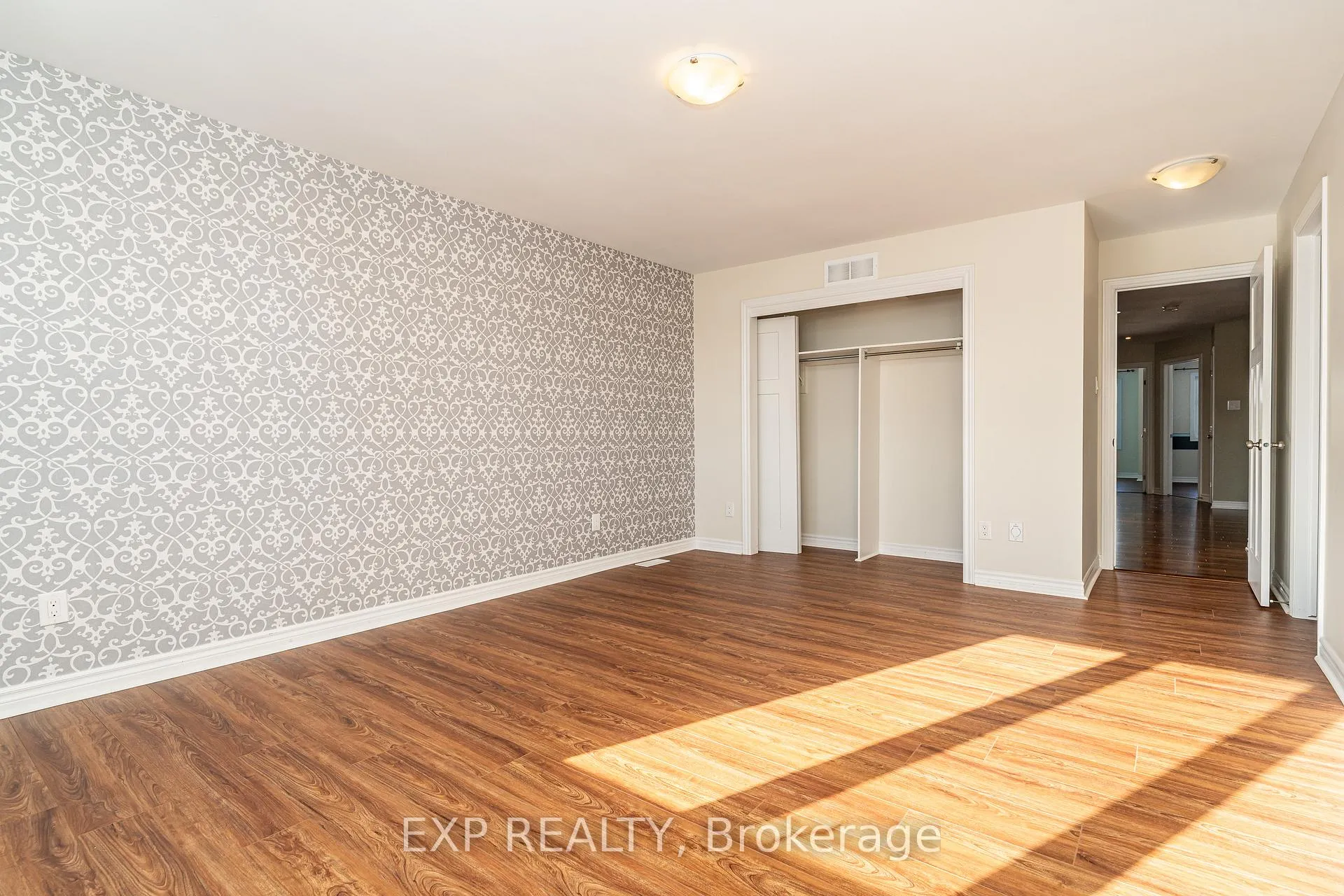 Photo 32 of 611 Moorpark Avenue, Ottawa, Kanata - Emerald Meadows/Trailwest — HOMEH