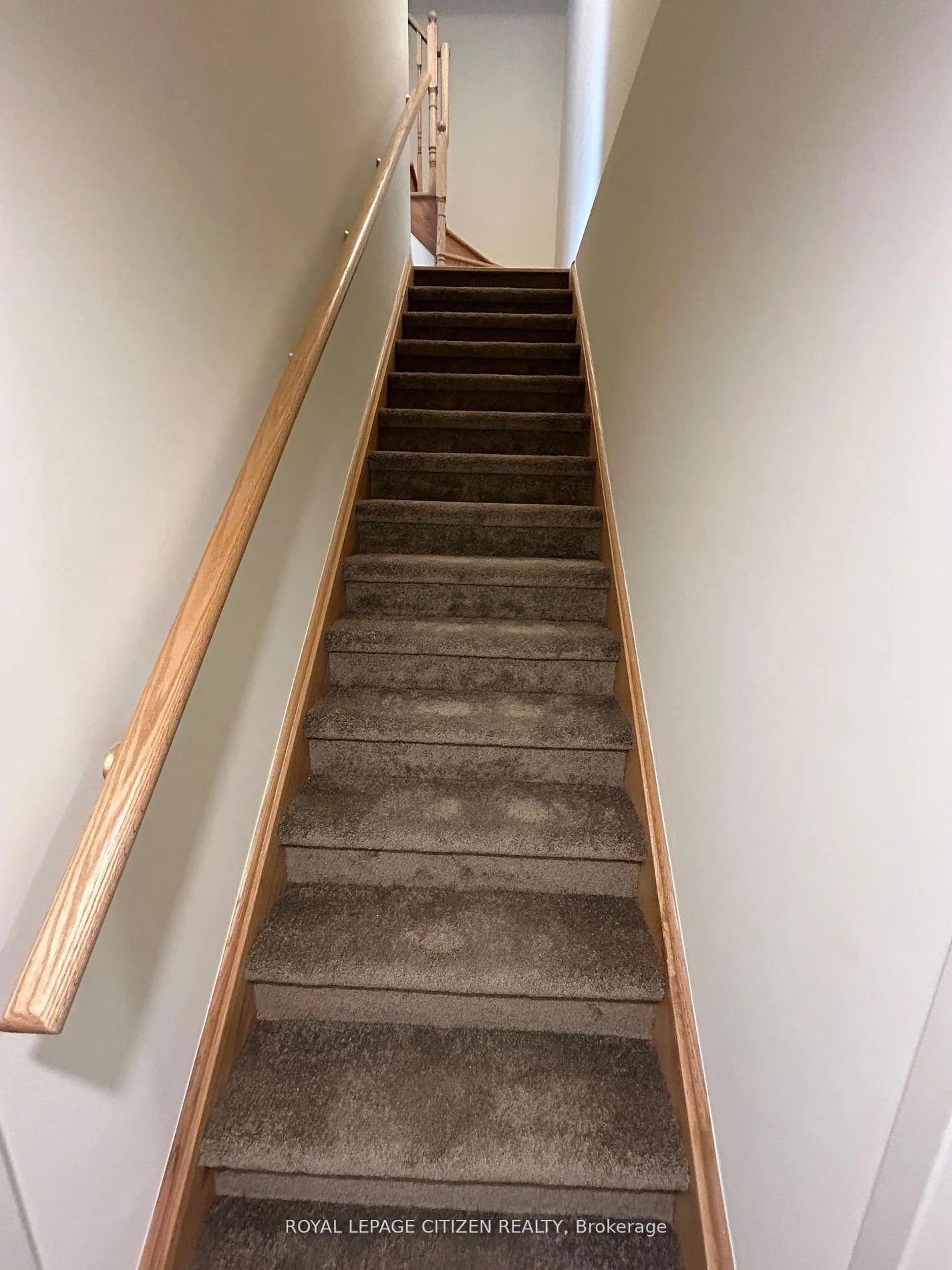 Photo 7 of 24 Esquire Way E, Whitby, Taunton North — HOMEH