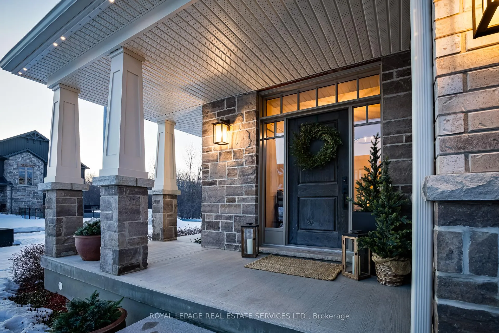 Photo 4 of 52 Foley Cres, Collingwood — HOMEH