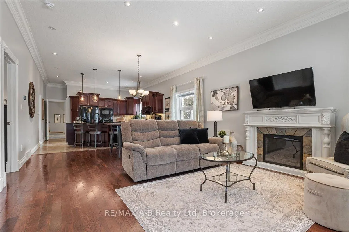 Photo 6 of 231 West Gore Street, Stratford — HOMEH