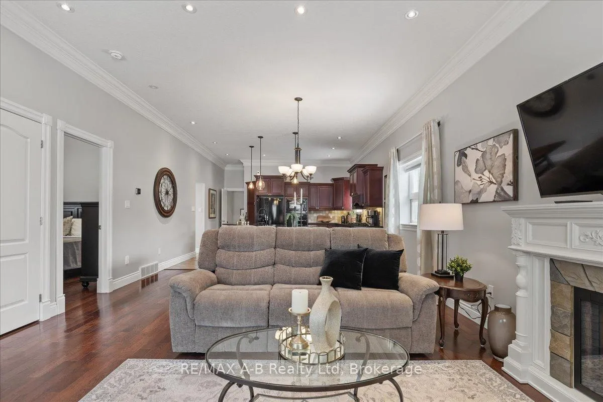 Photo 7 of 231 West Gore Street, Stratford — HOMEH