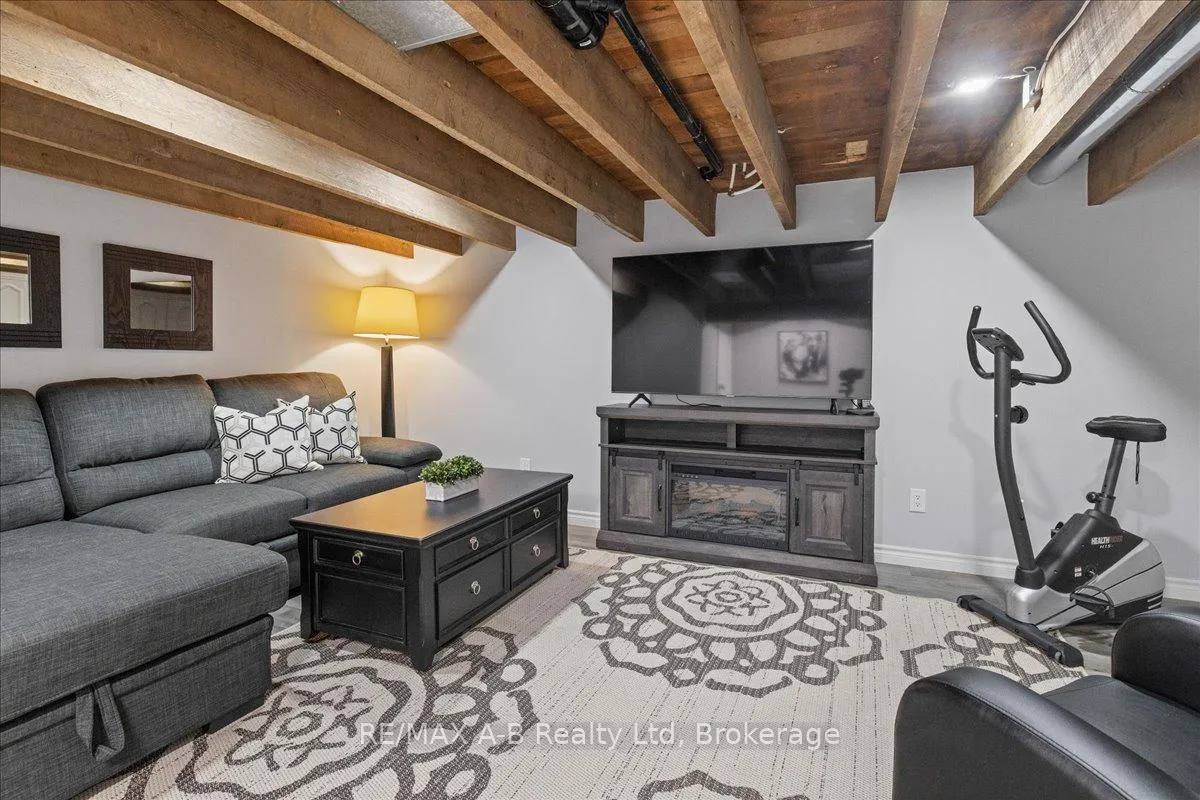 Photo 31 of 231 West Gore Street, Stratford — HOMEH