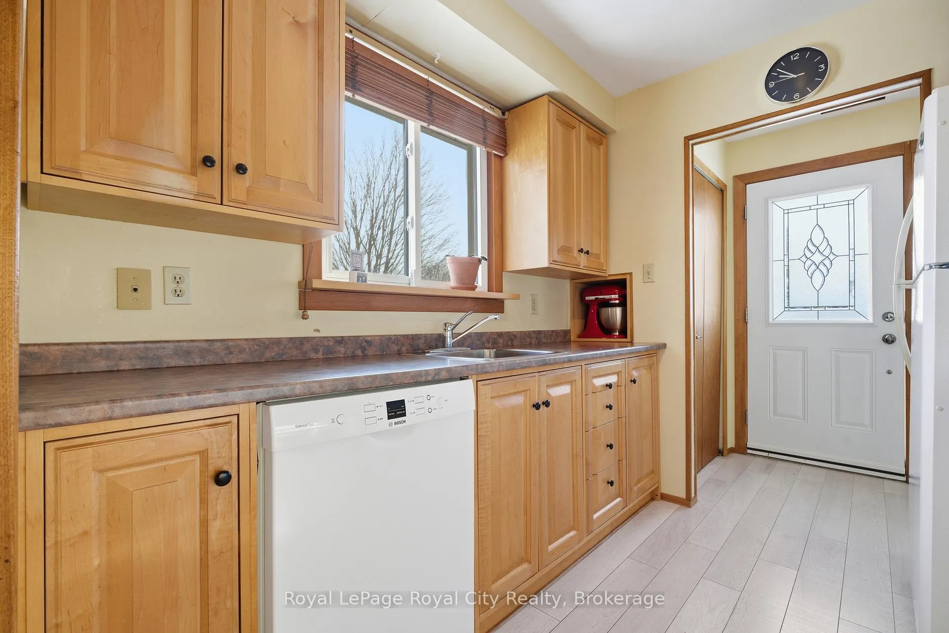 Photo 7 of 28 Mcilwraith Crescent, Guelph, Grange Road — HOMEH