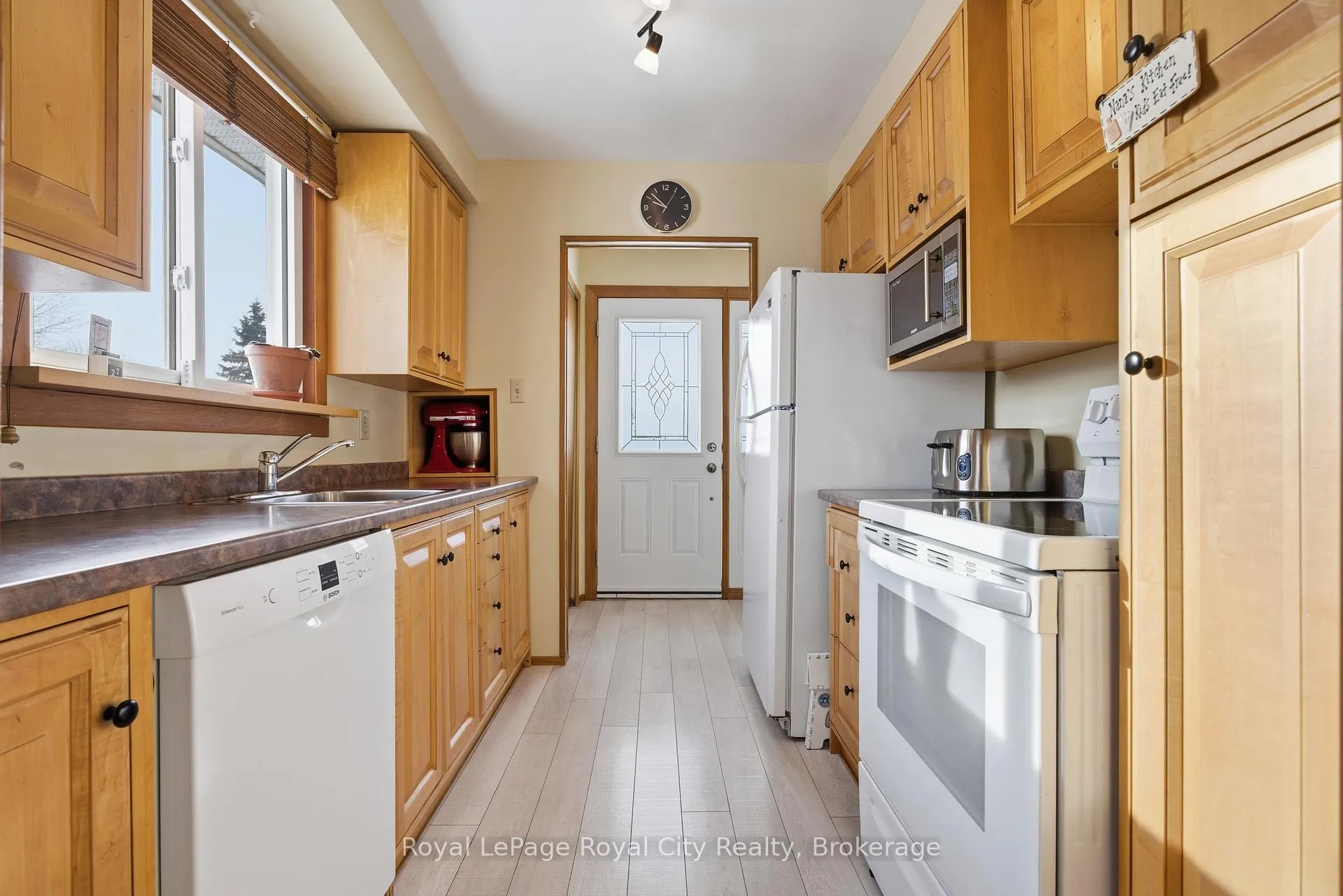 Photo 8 of 28 Mcilwraith Crescent, Guelph, Grange Road — HOMEH