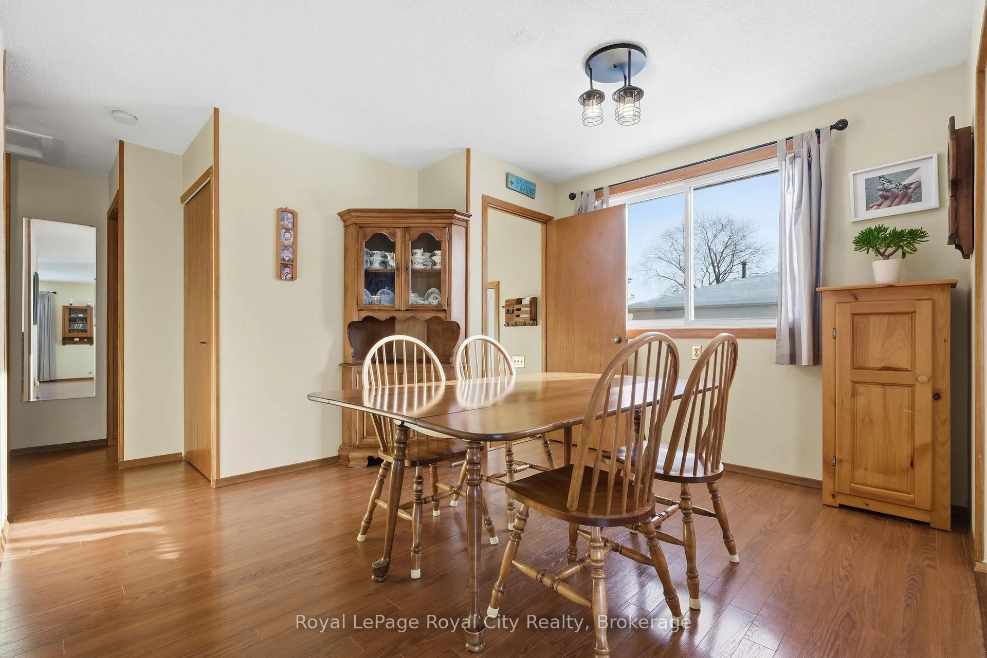 Photo 14 of 28 Mcilwraith Crescent, Guelph, Grange Road — HOMEH
