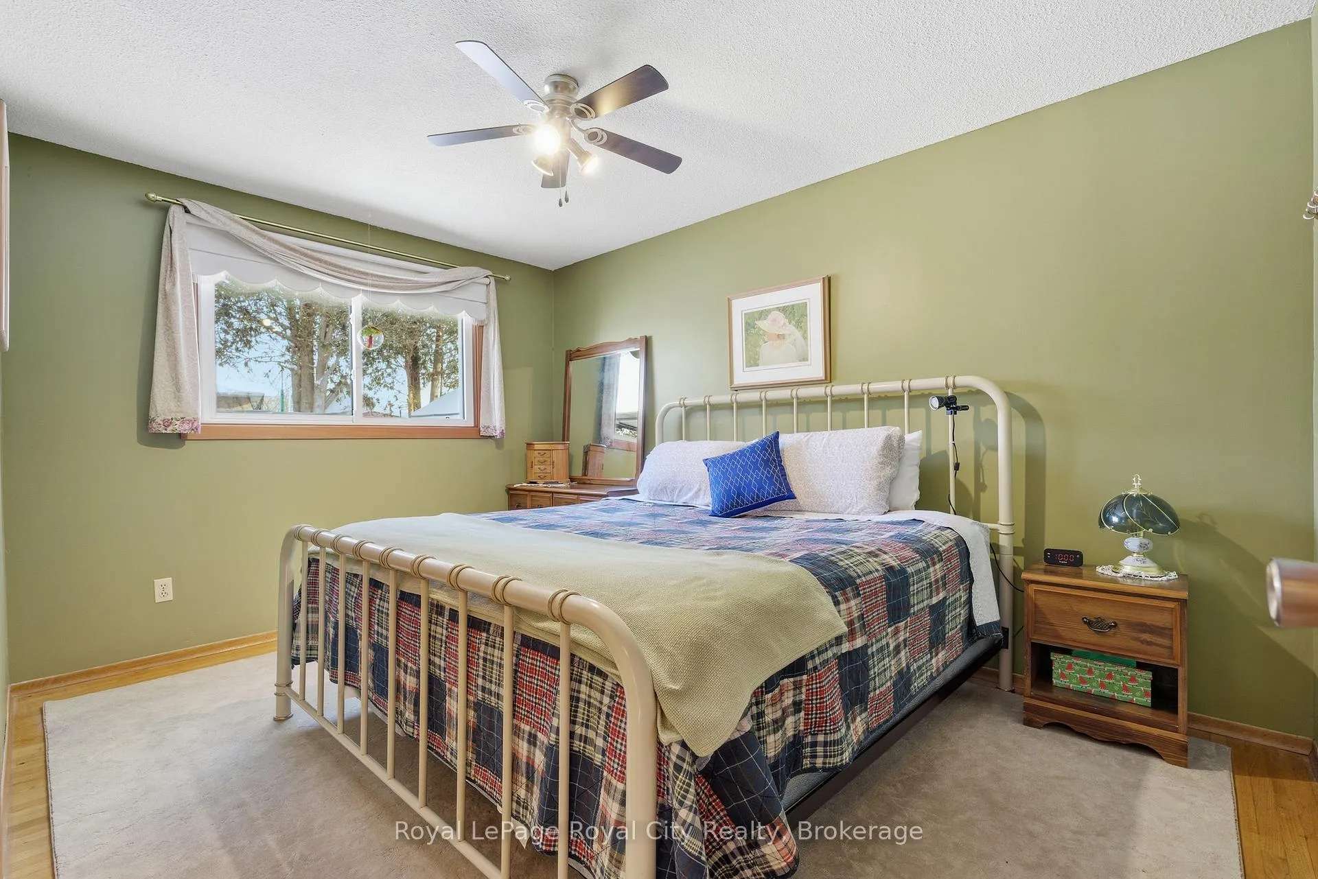 Photo 26 of 28 Mcilwraith Crescent, Guelph, Grange Road — HOMEH