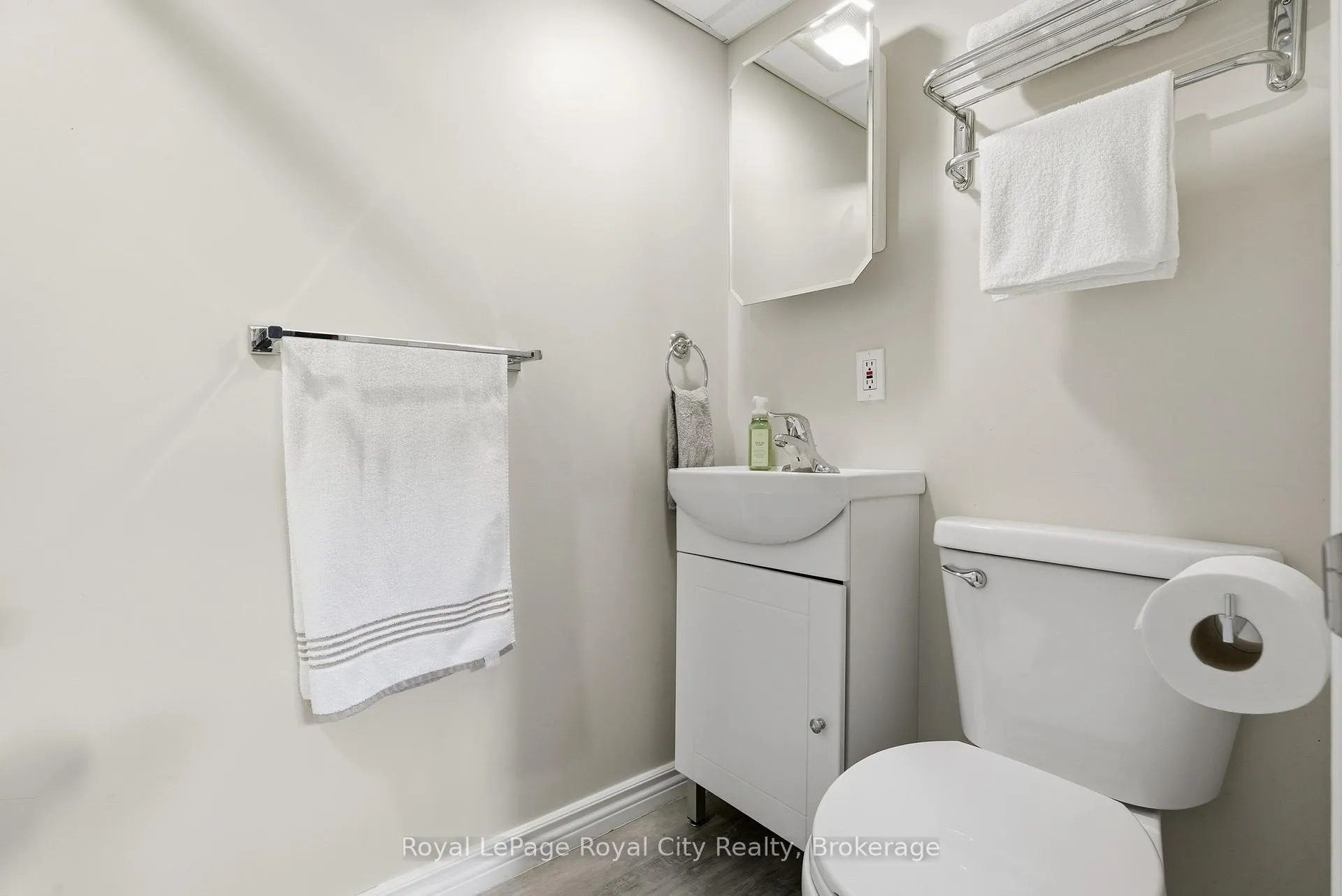 Photo 36 of 28 Mcilwraith Crescent, Guelph, Grange Road — HOMEH