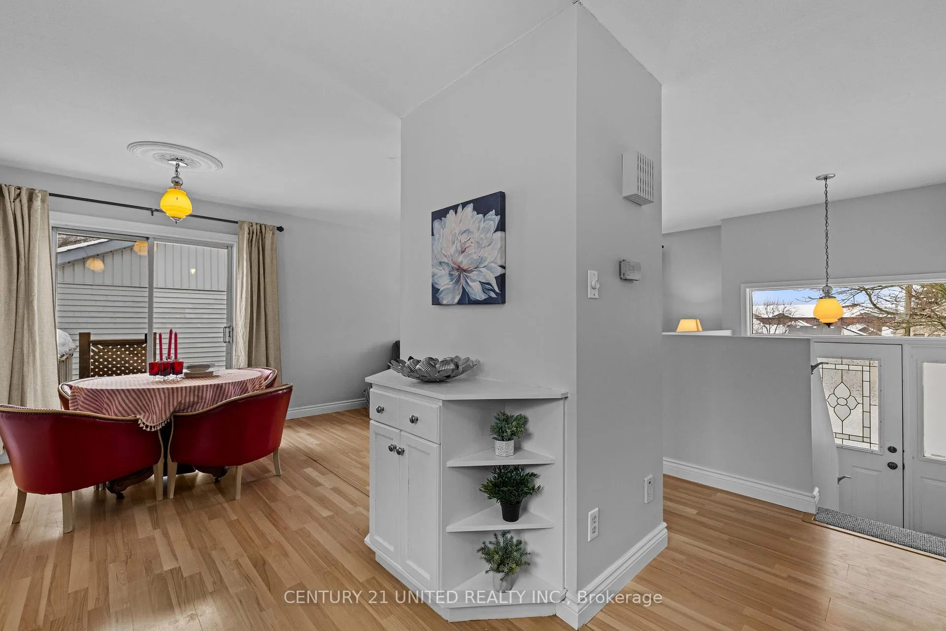Photo 4 of 1175 Neptune Street, Peterborough, Northcrest Ward 5 — HOMEH