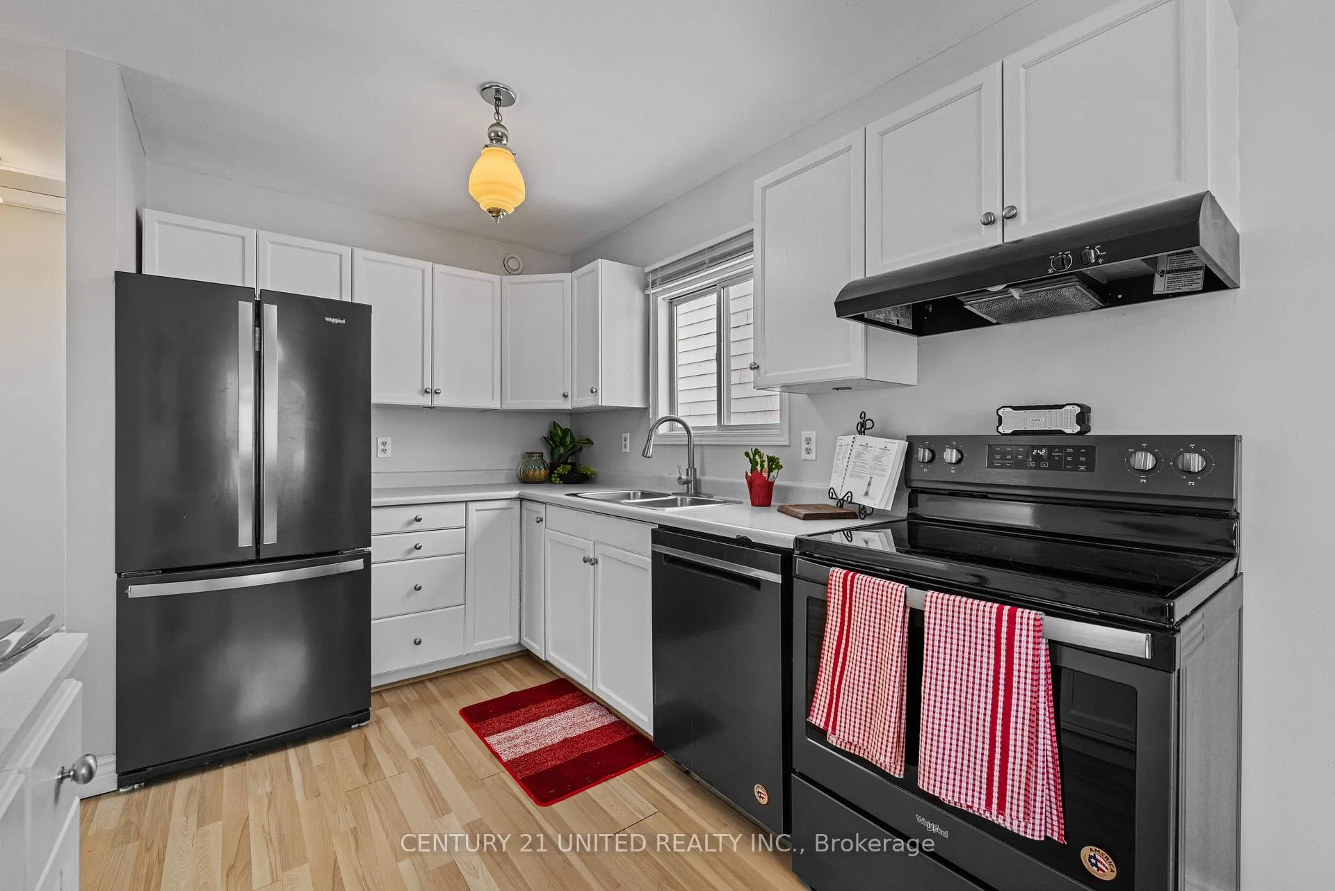 Photo 7 of 1175 Neptune Street, Peterborough, Northcrest Ward 5 — HOMEH