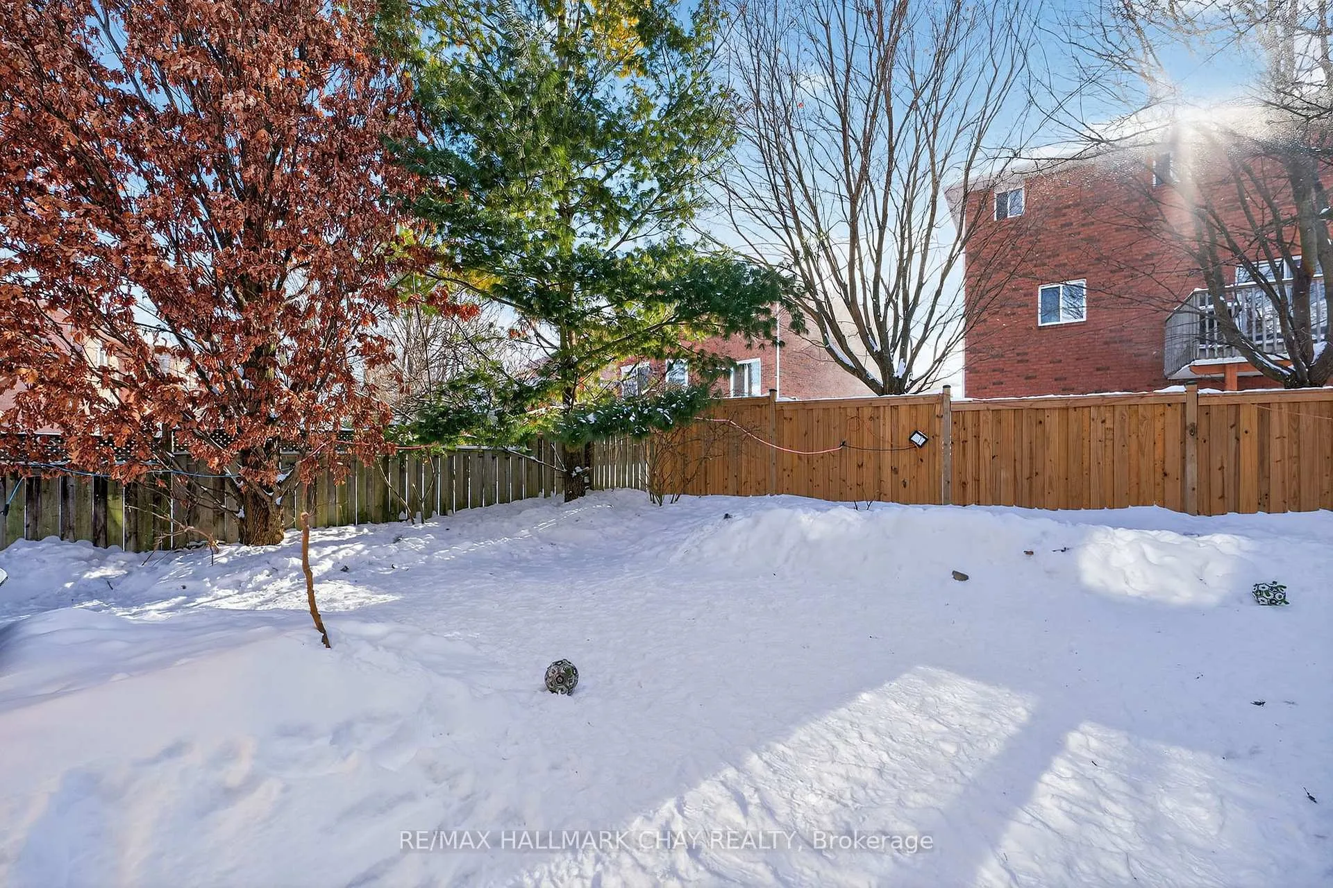Photo 26 of 25 Falling Brook Drive, Barrie, Bayshore — HOMEH