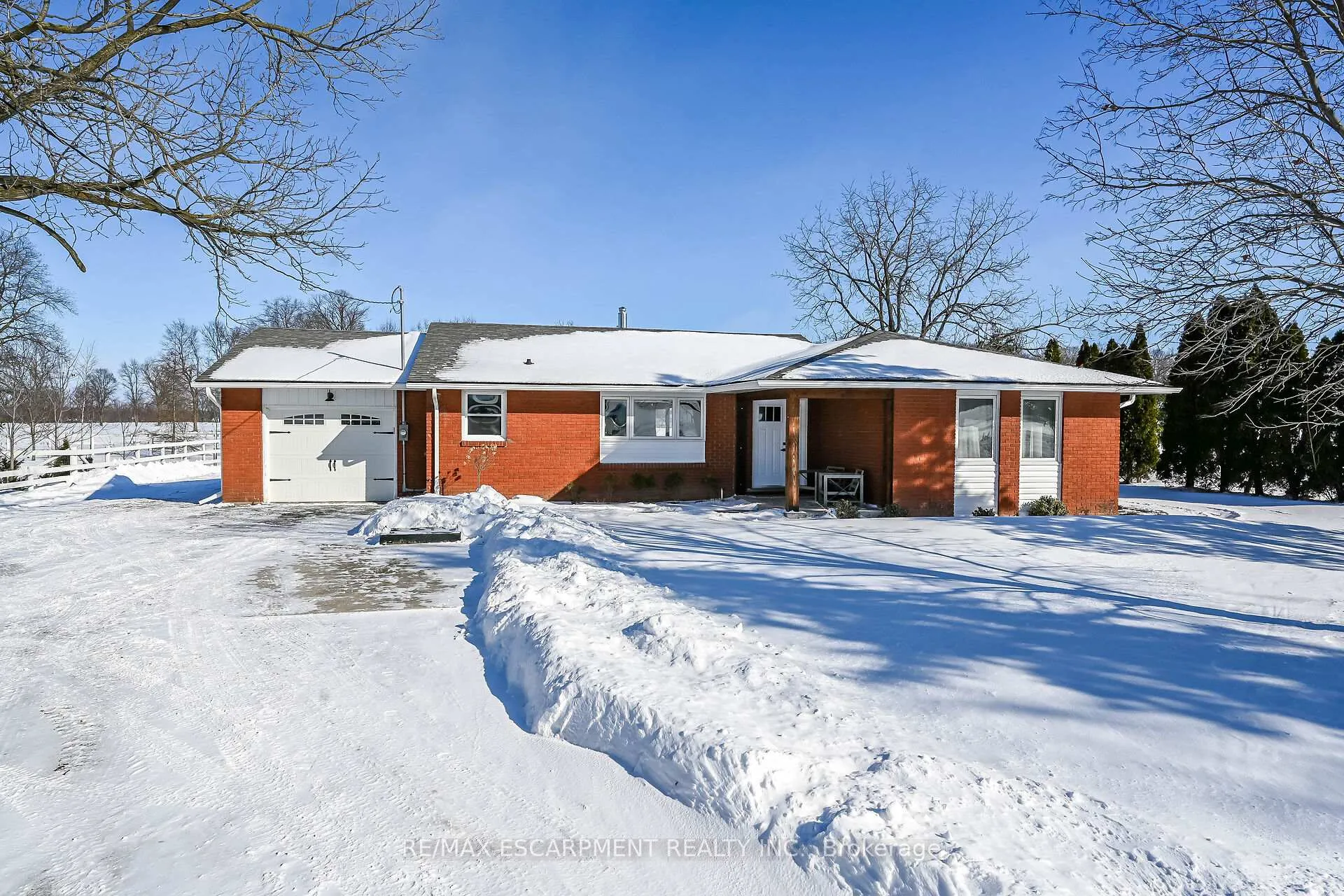 Photo 3 of 4024 River Road, Haldimand — HOMEH