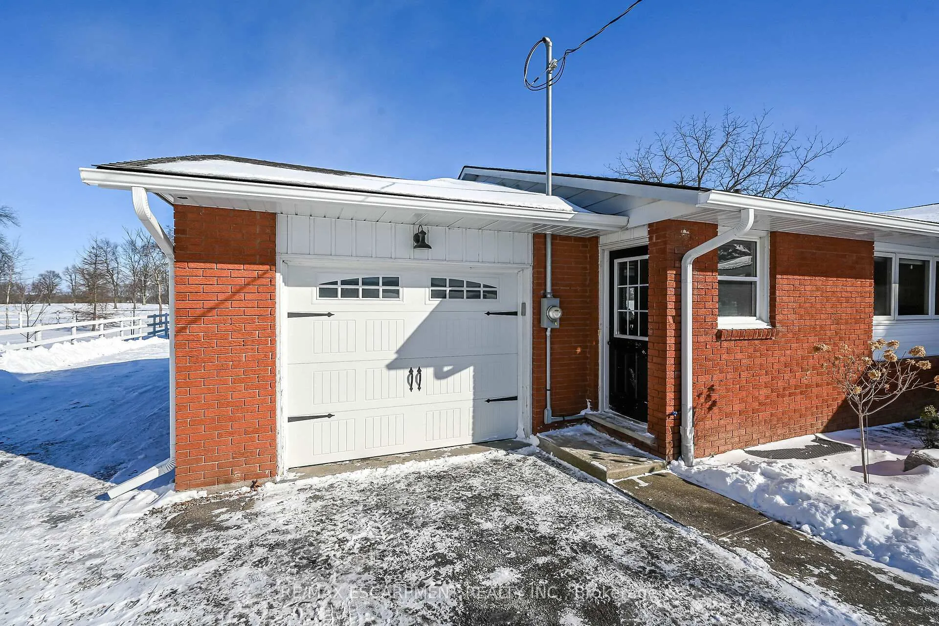 Photo 4 of 4024 River Road, Haldimand — HOMEH