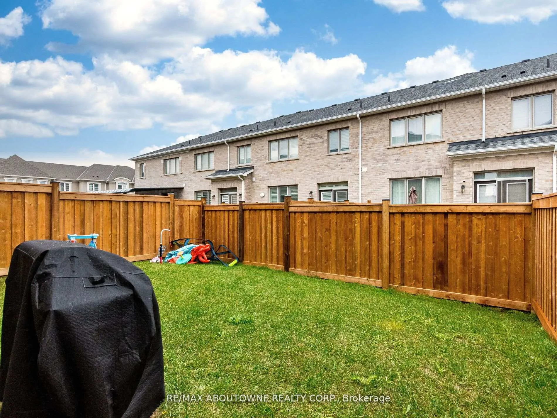 Photo 40 of 1914 Thames Circle, Milton, Bowes — HOMEH