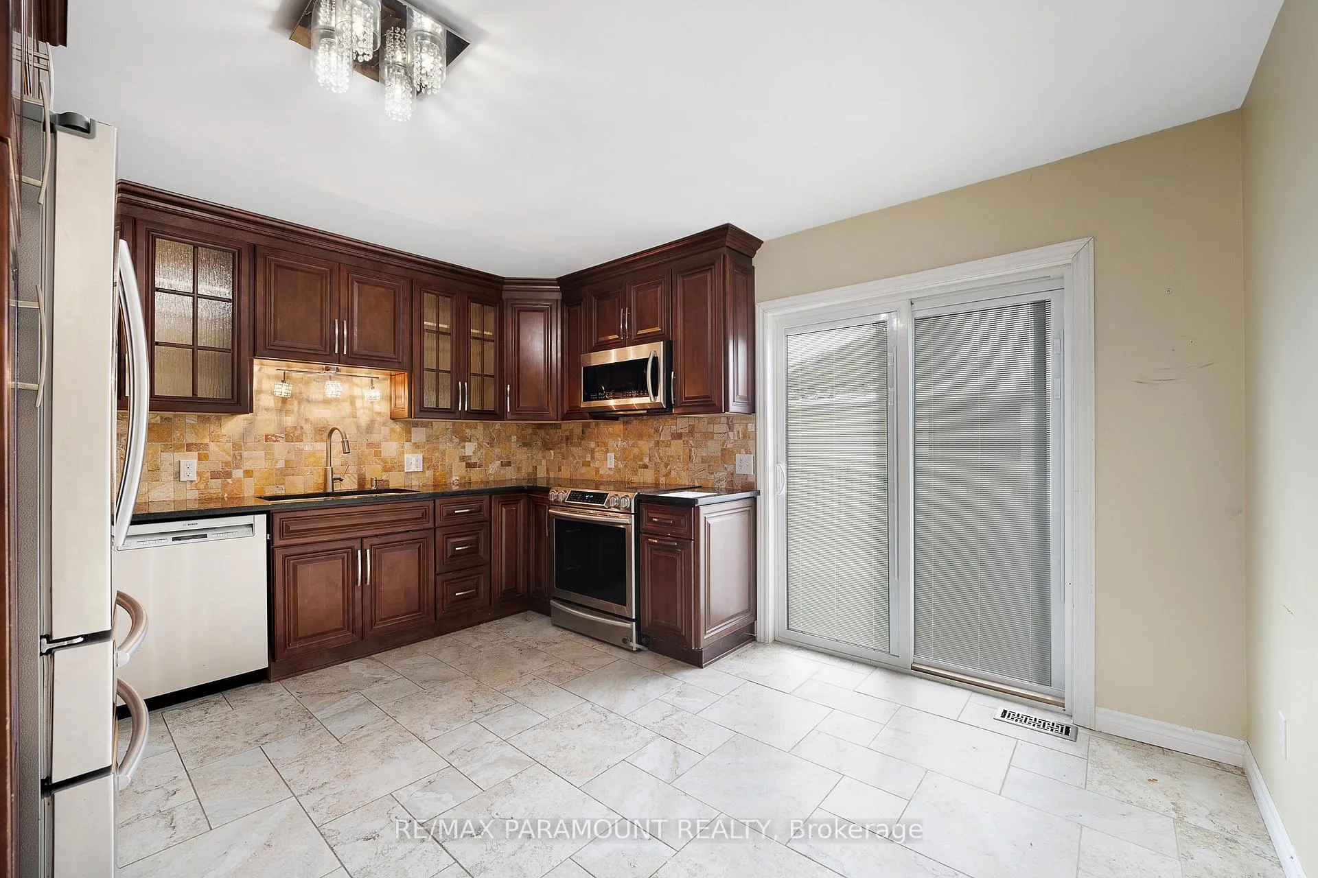 Photo 9 of 39 Rose Avenue, Chatham-Kent, Tilbury — HOMEH