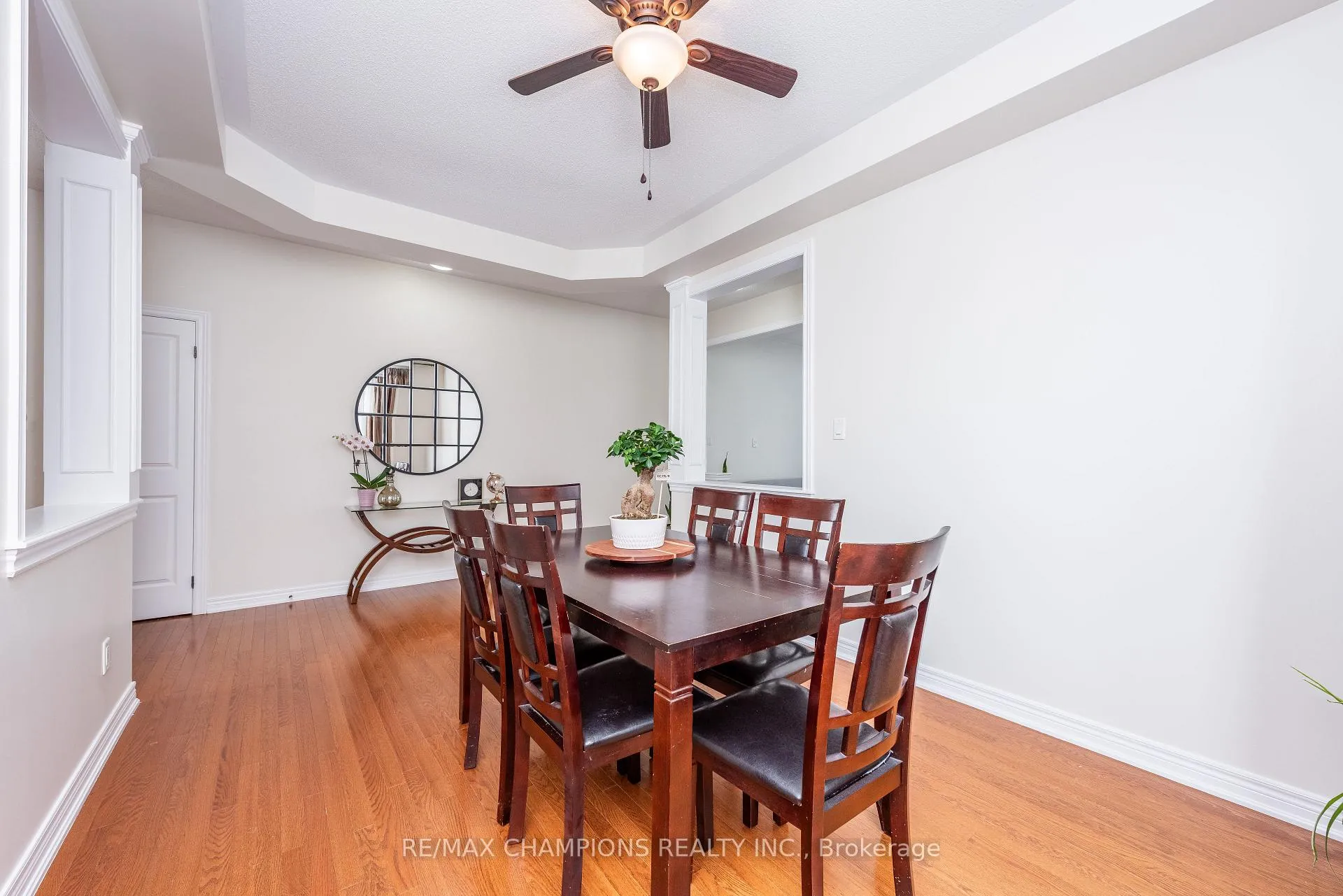 Photo 9 of 14 Naperton Drive, Brampton, Sandringham-Wellington — HOMEH