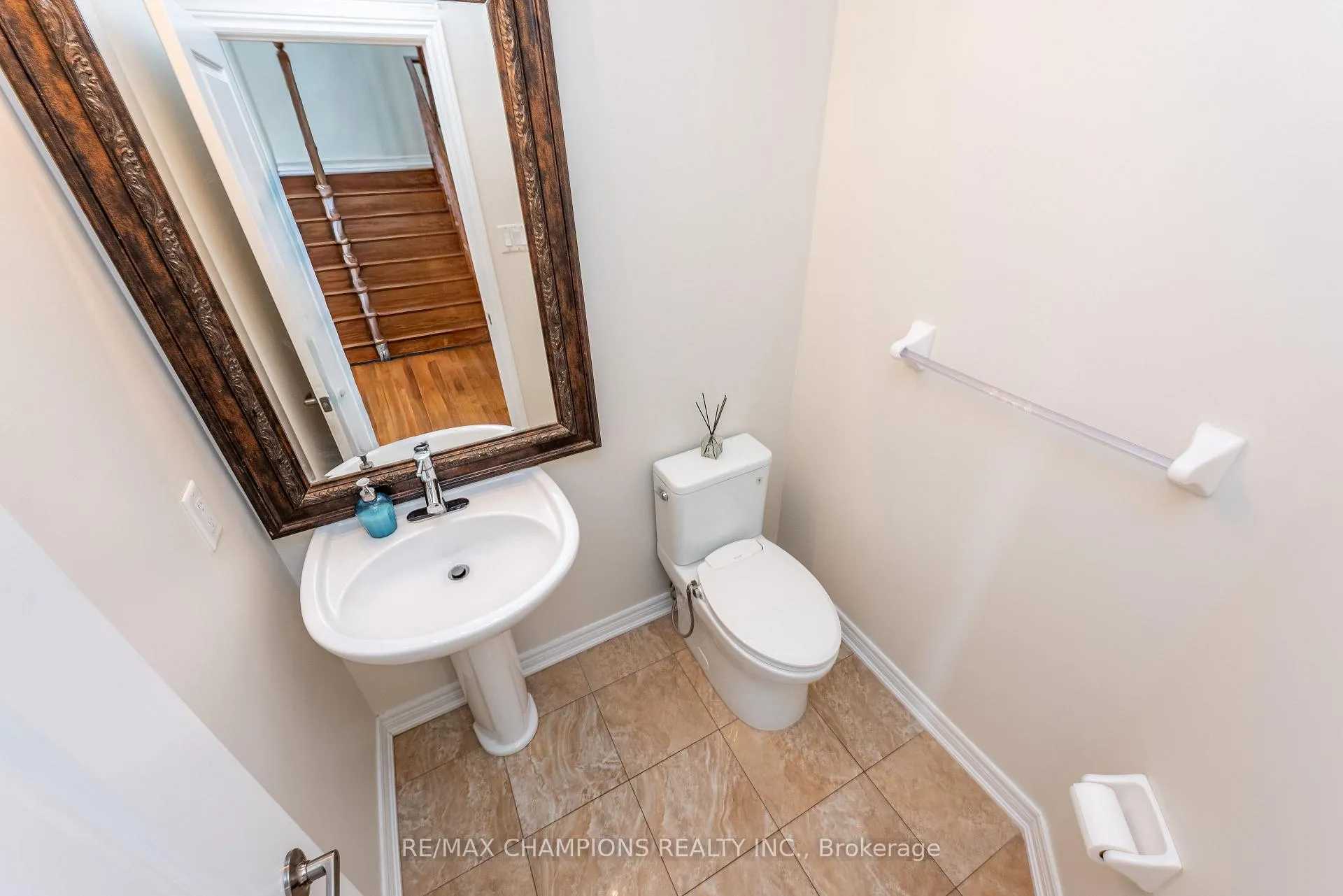 Photo 15 of 14 Naperton Drive, Brampton, Sandringham-Wellington — HOMEH