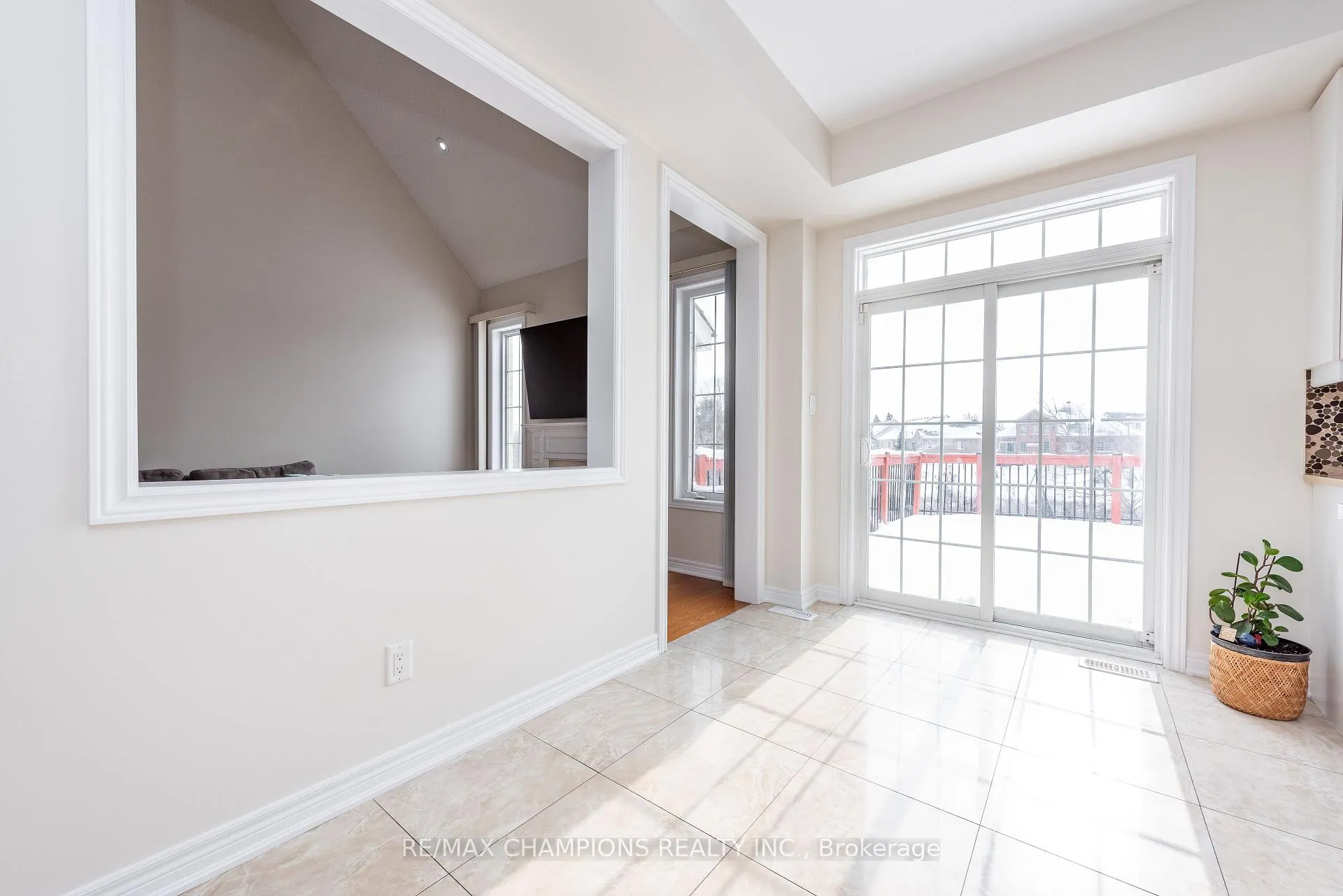 Photo 20 of 14 Naperton Drive, Brampton, Sandringham-Wellington — HOMEH