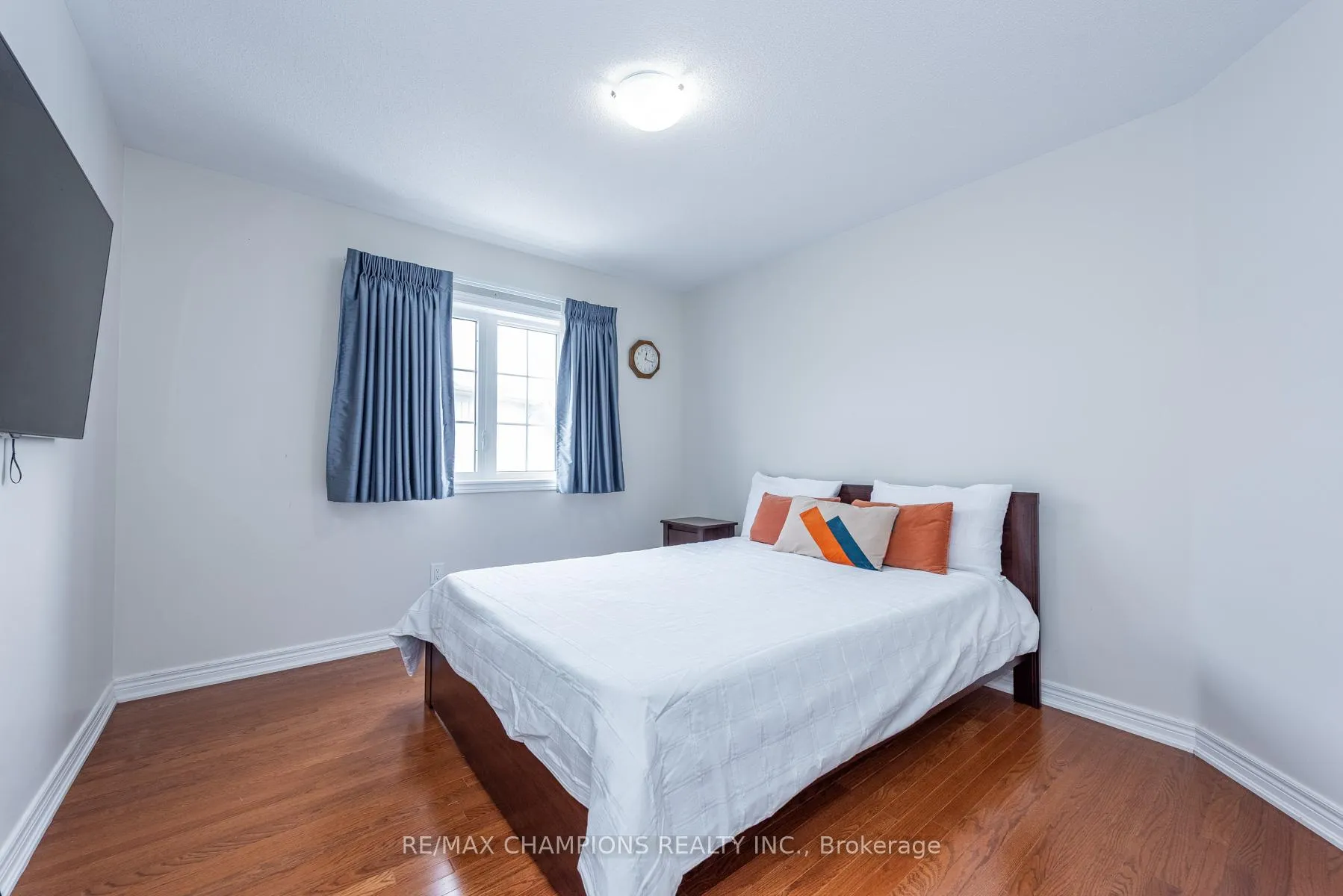 Photo 37 of 14 Naperton Drive, Brampton, Sandringham-Wellington — HOMEH