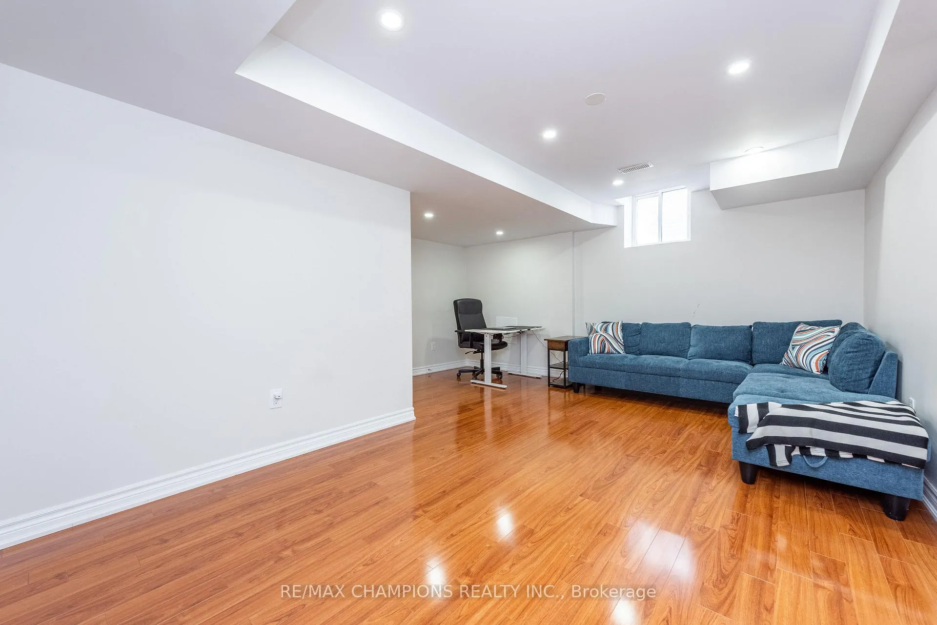Photo 44 of 14 Naperton Drive, Brampton, Sandringham-Wellington — HOMEH