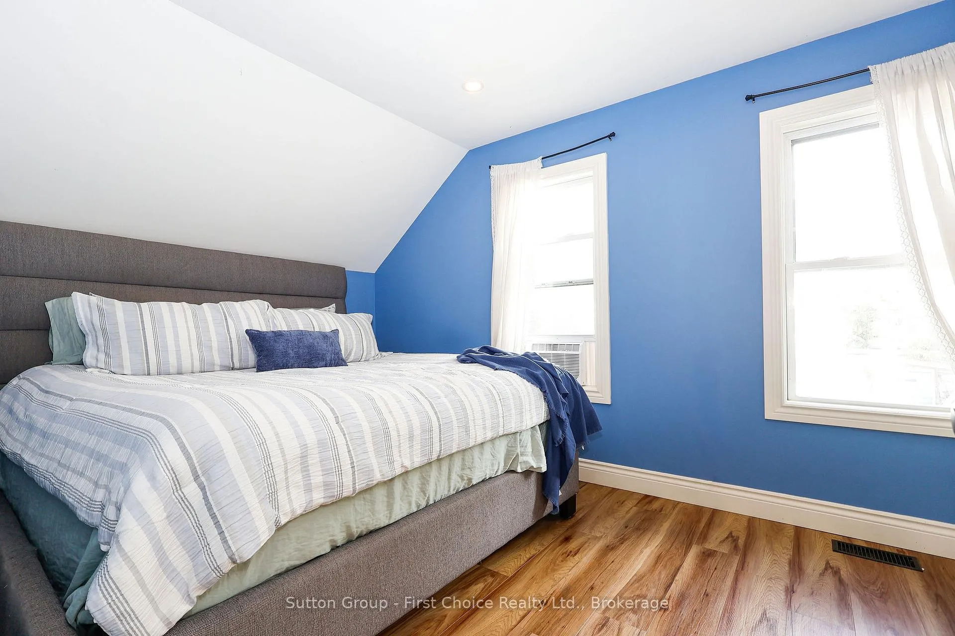 Photo 39 of 36 Mcnab Street, Stratford — HOMEH