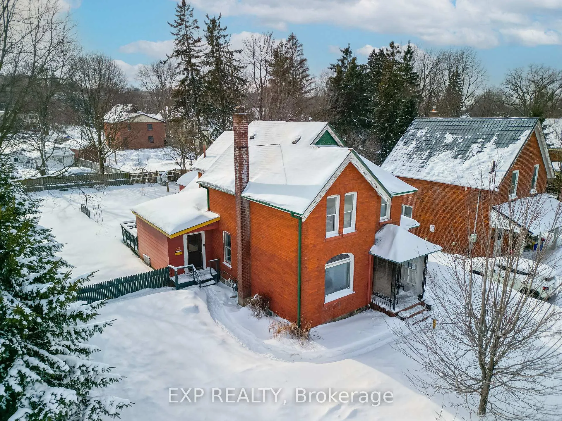Photo 3 of 80 Burton Avenue, Barrie, Allandale — HOMEH