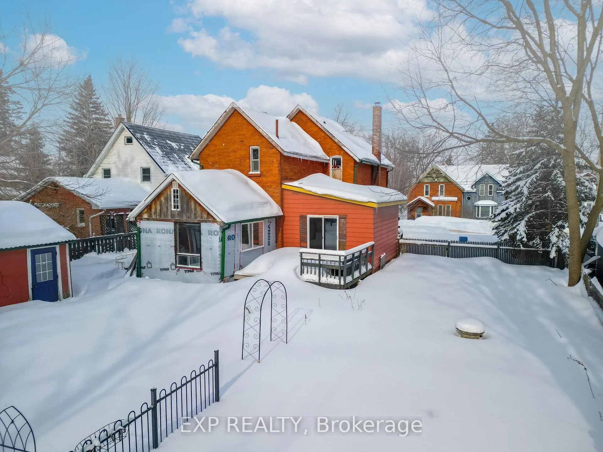 Photo 4 of 80 Burton Avenue, Barrie, Allandale — HOMEH