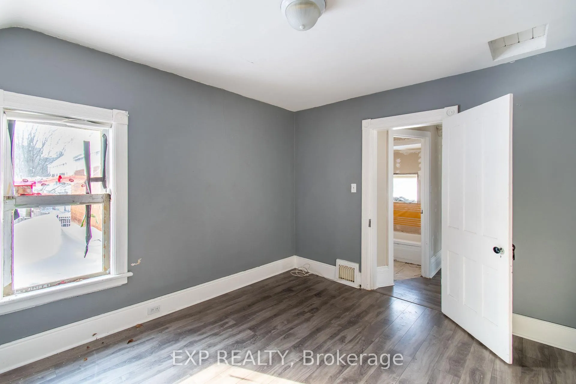 Photo 20 of 80 Burton Avenue, Barrie, Allandale — HOMEH