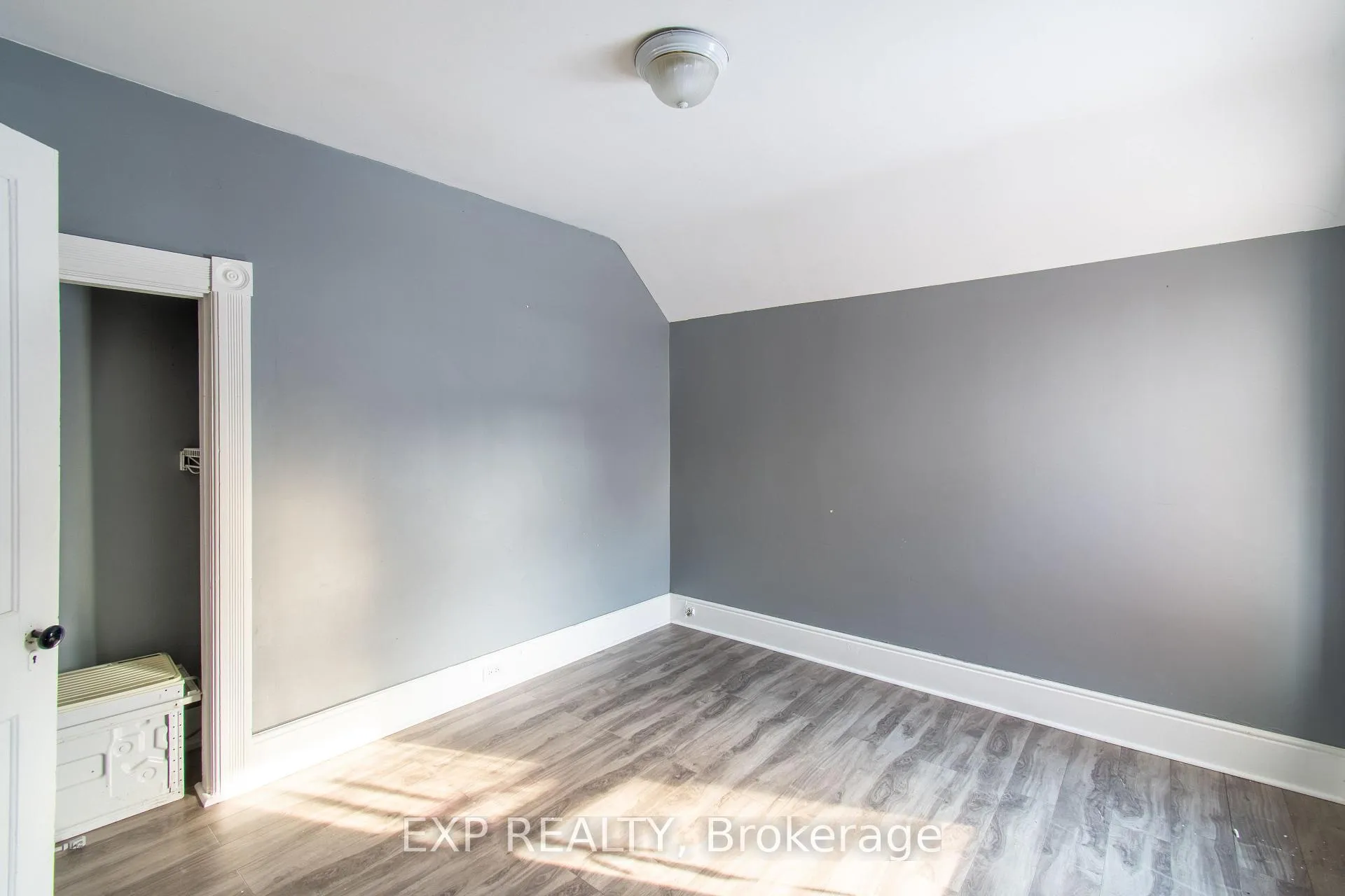 Photo 21 of 80 Burton Avenue, Barrie, Allandale — HOMEH