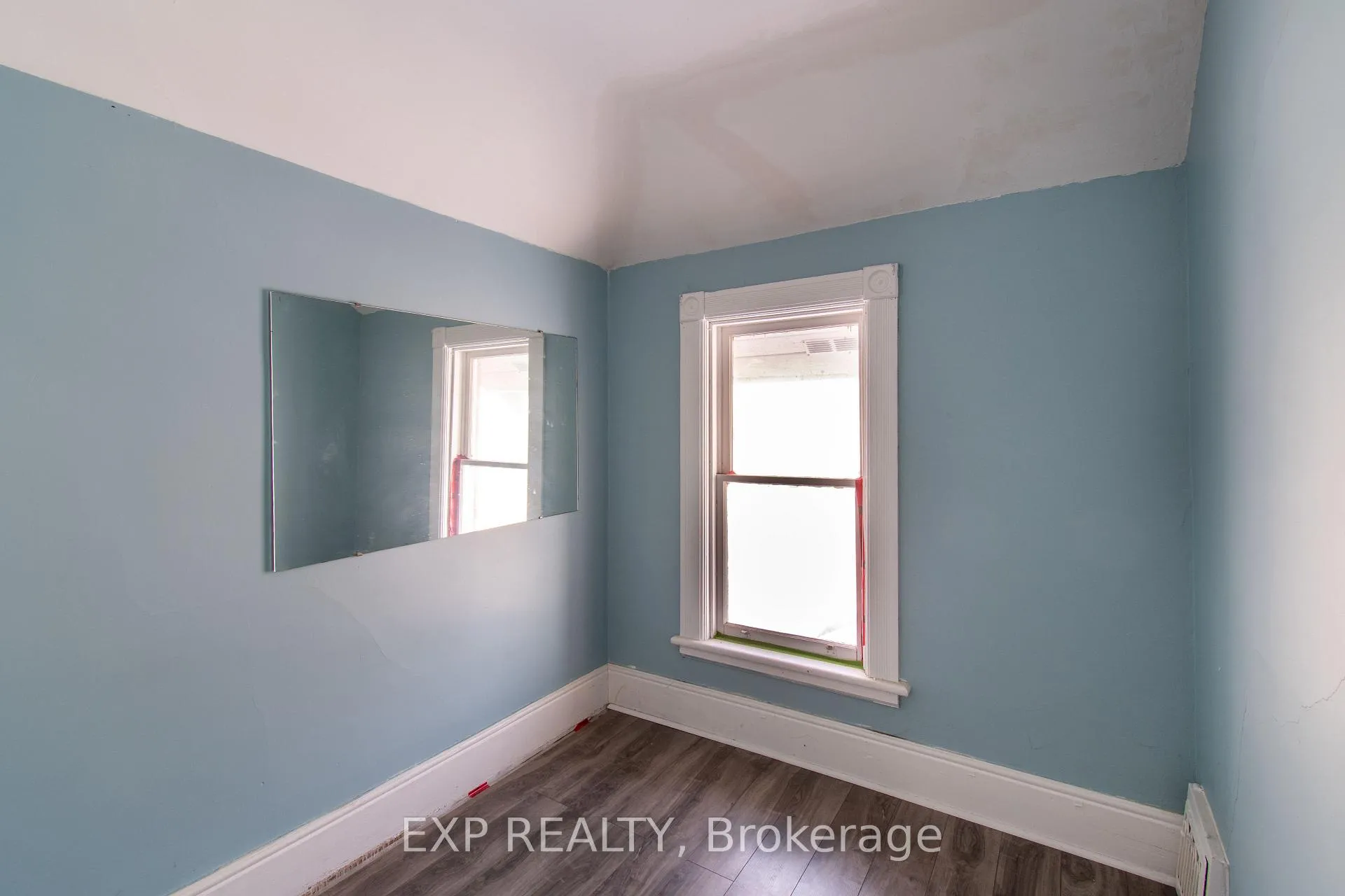 Photo 22 of 80 Burton Avenue, Barrie, Allandale — HOMEH