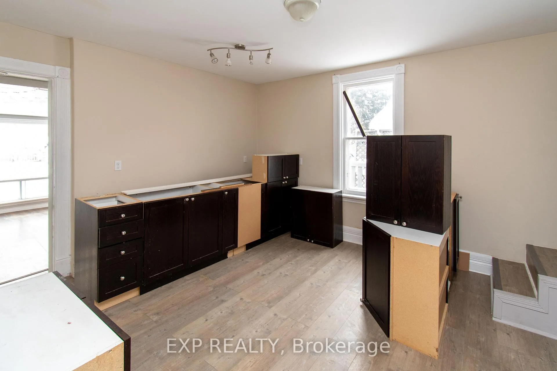 Photo 26 of 80 Burton Avenue, Barrie, Allandale — HOMEH