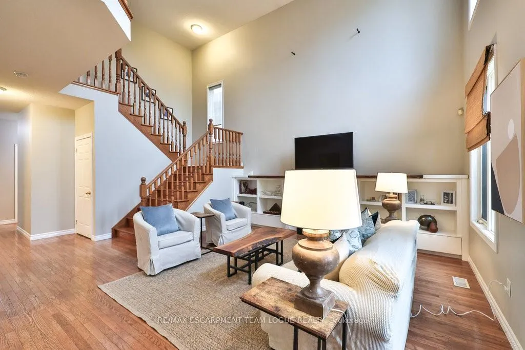 Photo 9 of 23 Tranquility Avenue, Hamilton, Ancaster — HOMEH