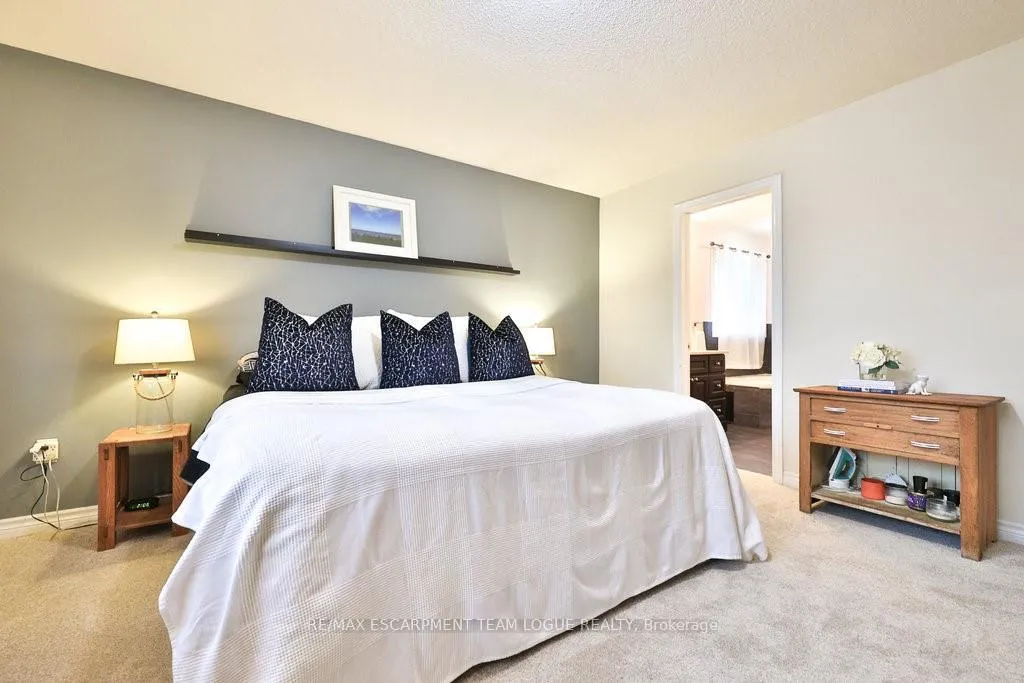 Photo 21 of 23 Tranquility Avenue, Hamilton, Ancaster — HOMEH