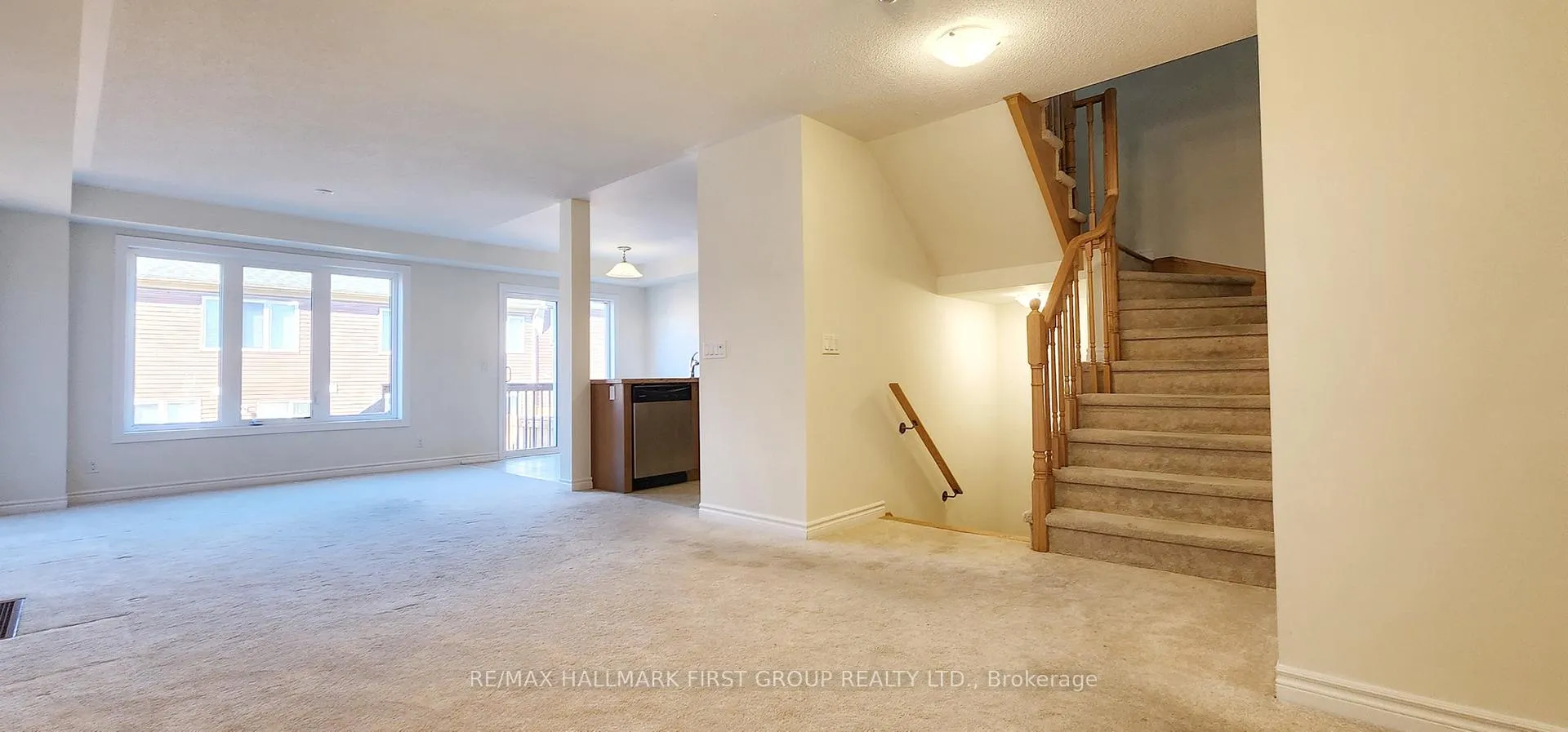 Photo 5 of 2448 Steeplechase Street, Oshawa, Windfields — HOMEH