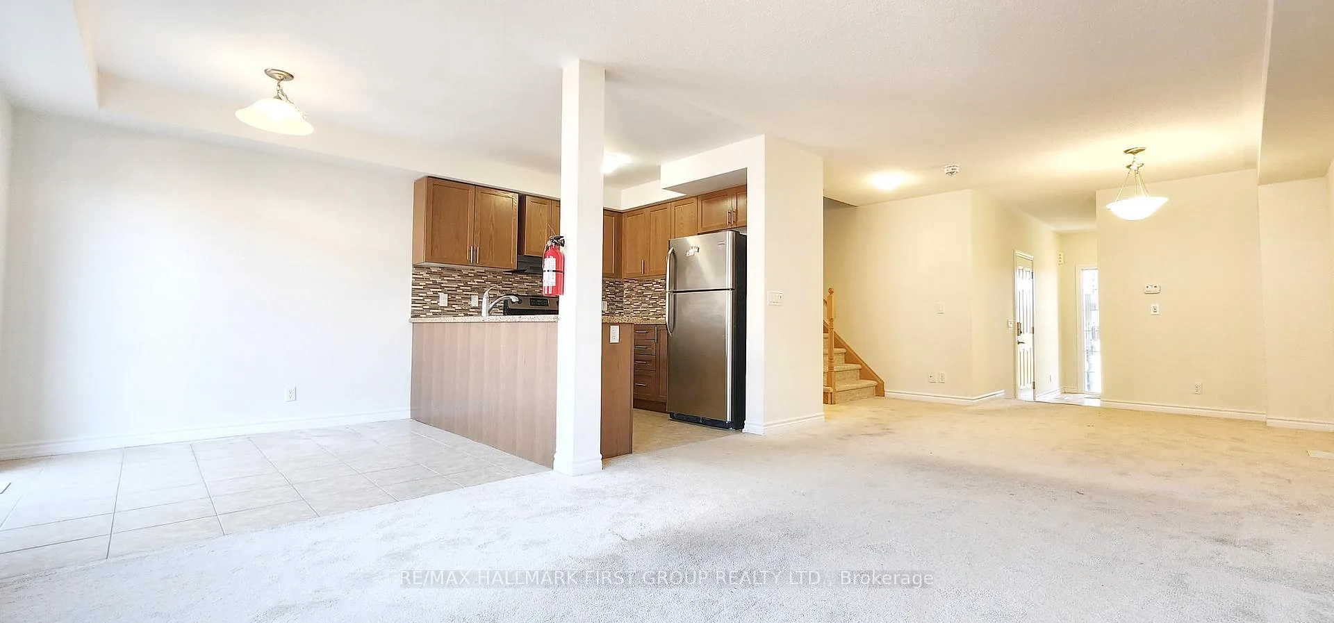 Photo 6 of 2448 Steeplechase Street, Oshawa, Windfields — HOMEH