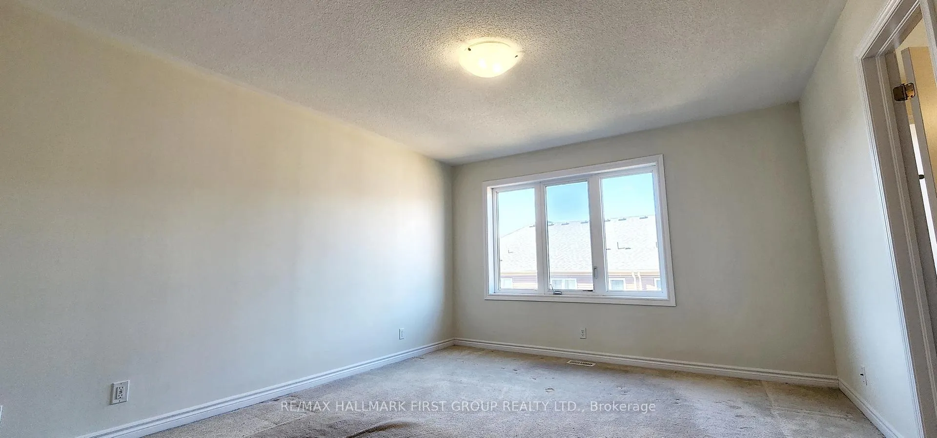 Photo 13 of 2448 Steeplechase Street, Oshawa, Windfields — HOMEH