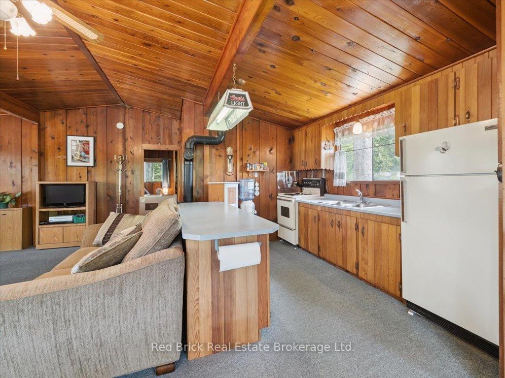 Photo 20 of 1339 Graham Road, Gravenhurst, Morrison — HOMEH