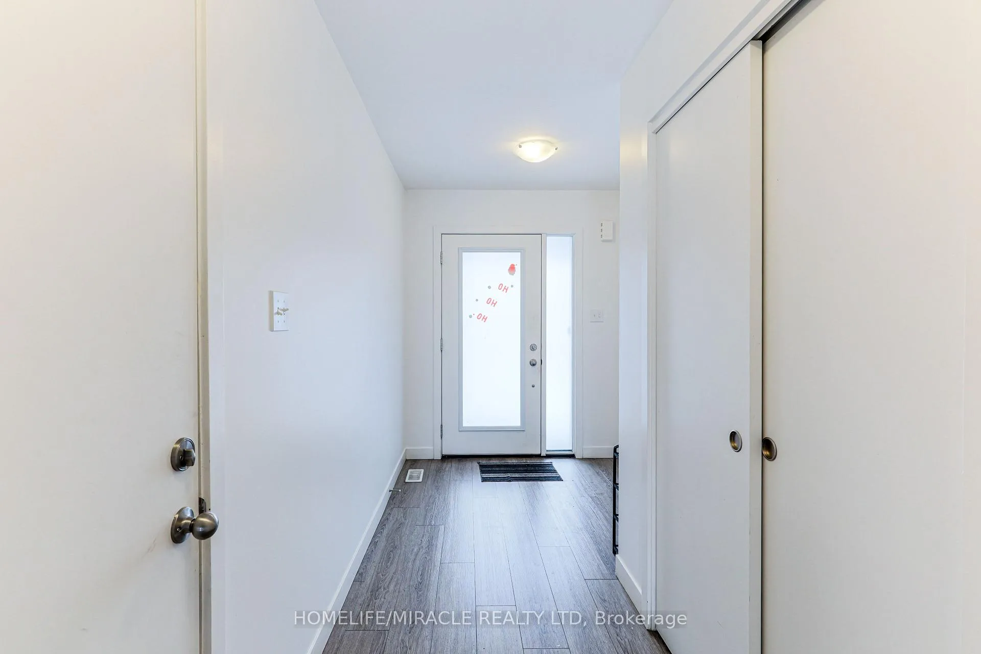 Photo 3 of 105 Pony Way, Kitchener — HOMEH