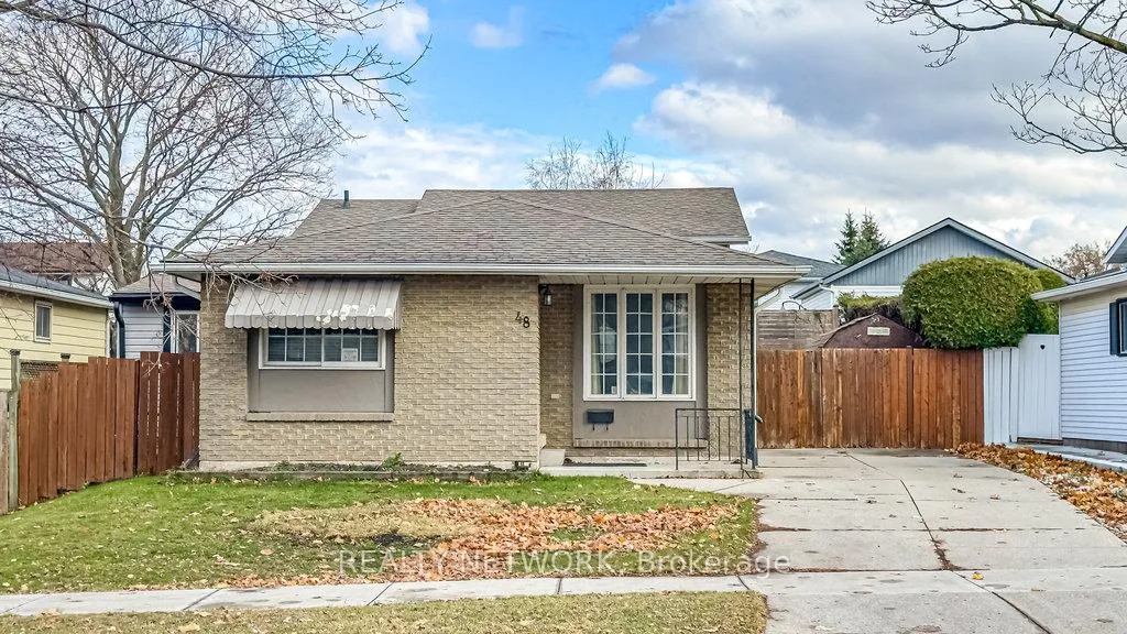 Photo 1 of 48 Arbutus Crescent, Hamilton, Stoney Creek Mountain — HOMEH