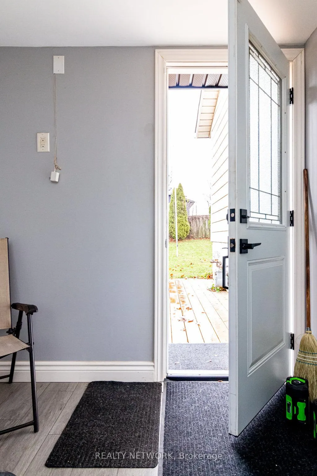 Photo 17 of 48 Arbutus Crescent, Hamilton, Stoney Creek Mountain — HOMEH